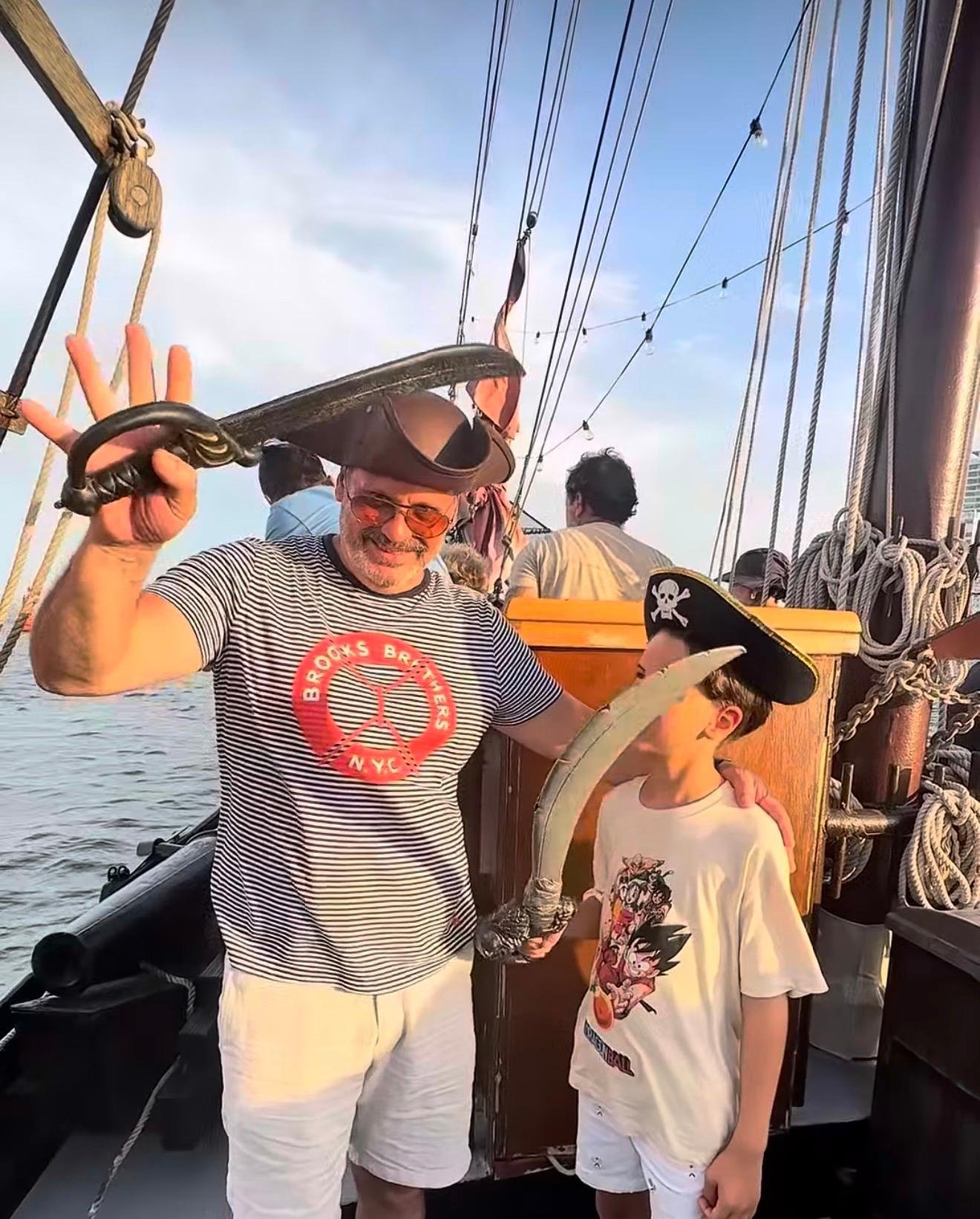 Cartagena Historic Walking Tour & Pirate Ship Sunset Cruise