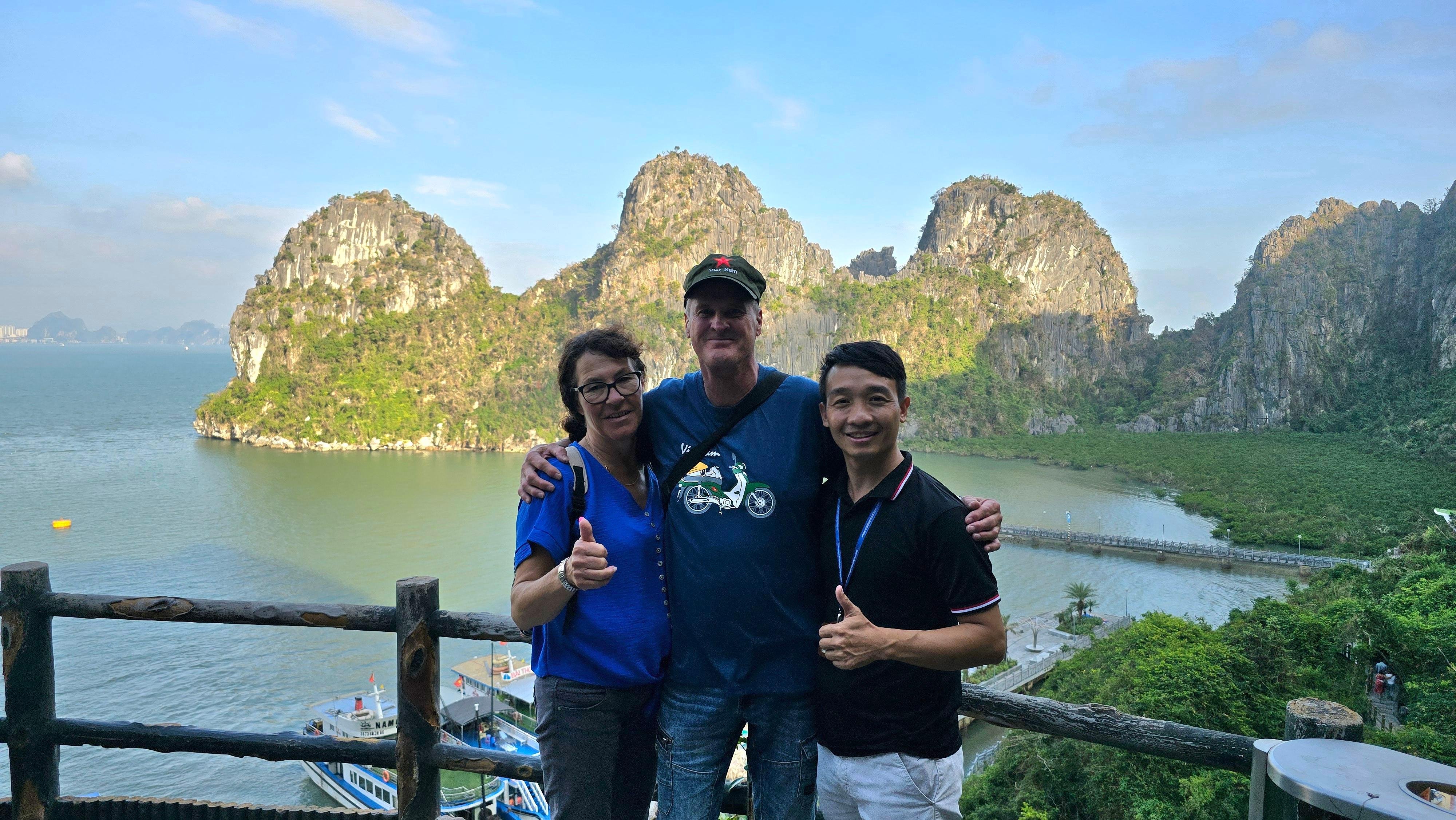 Private Ha Long Bay Full-Day Tour from Hanoi