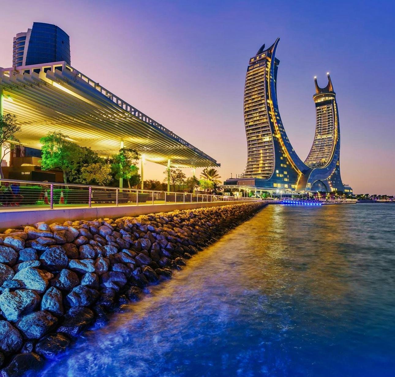 Doha Private City Highlights Tour with 4x4 Transfers