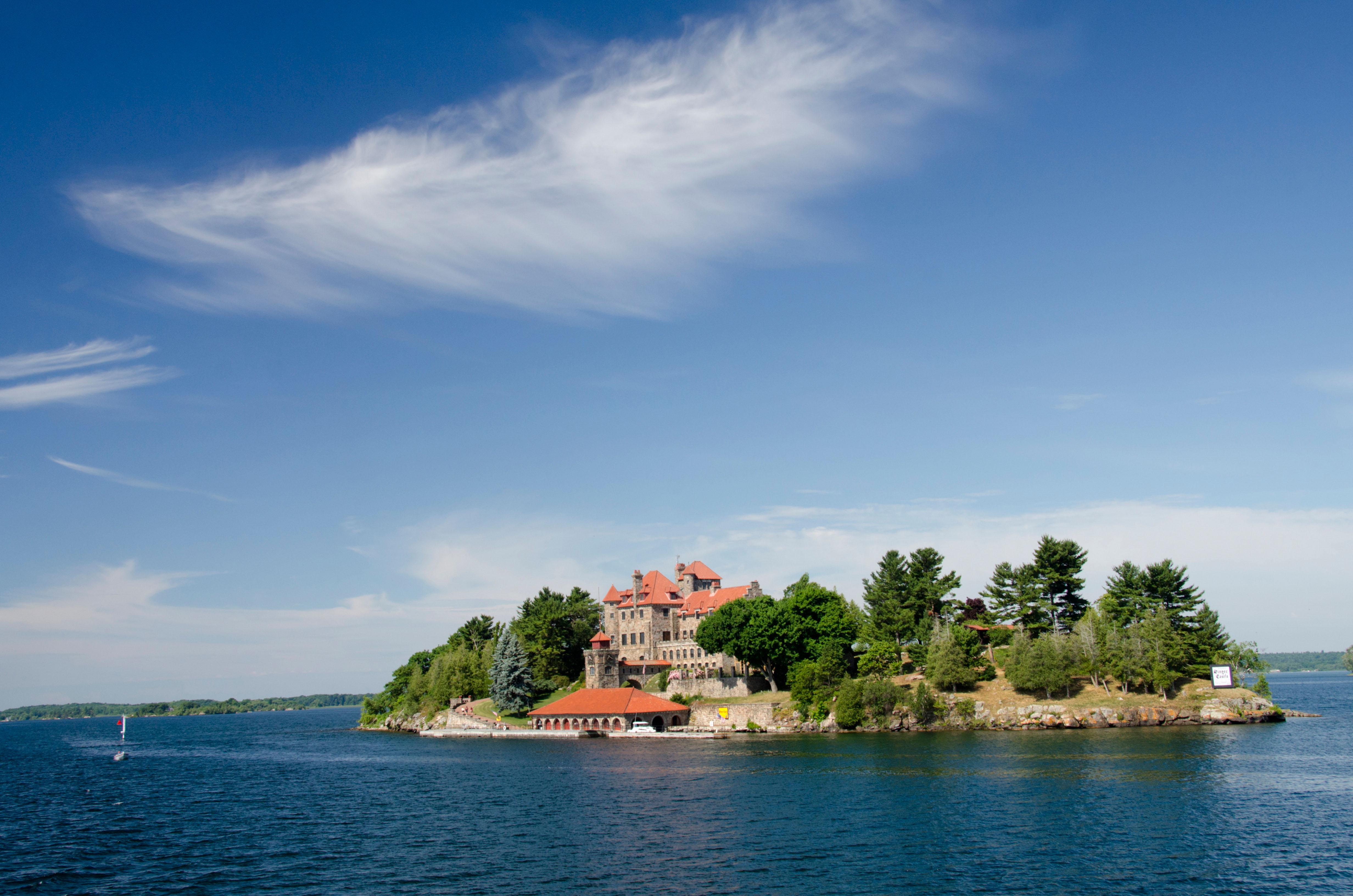From Ivy Lea: 2-Hour Two Castle 1000 Islands Scenic Cruise