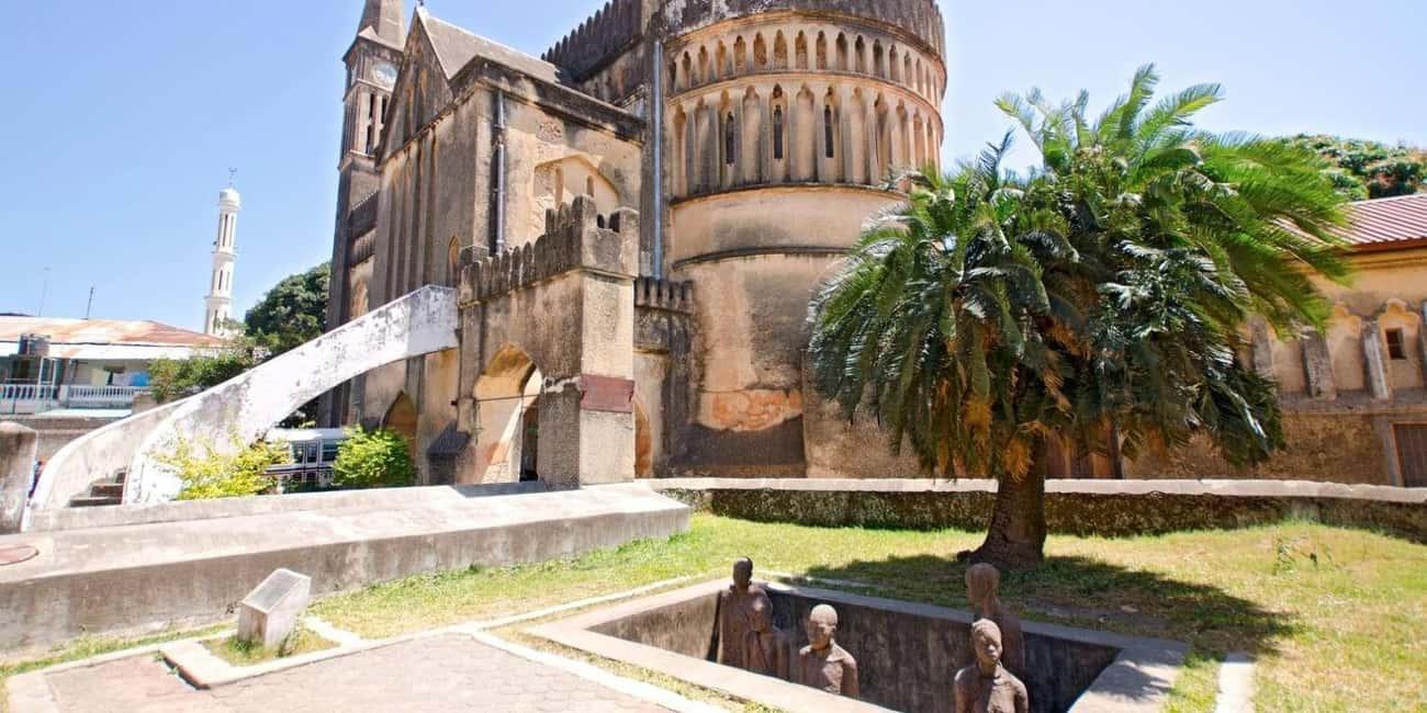 Zanzibar Full-Day Tour: Prison Island, Nakupenda Sandbank & Stone Town BBQ