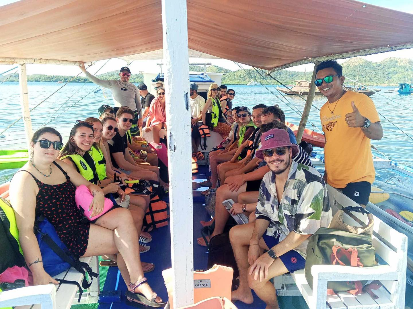 Coron Super Ultimate Lagoon & Island Hopping Day Tour