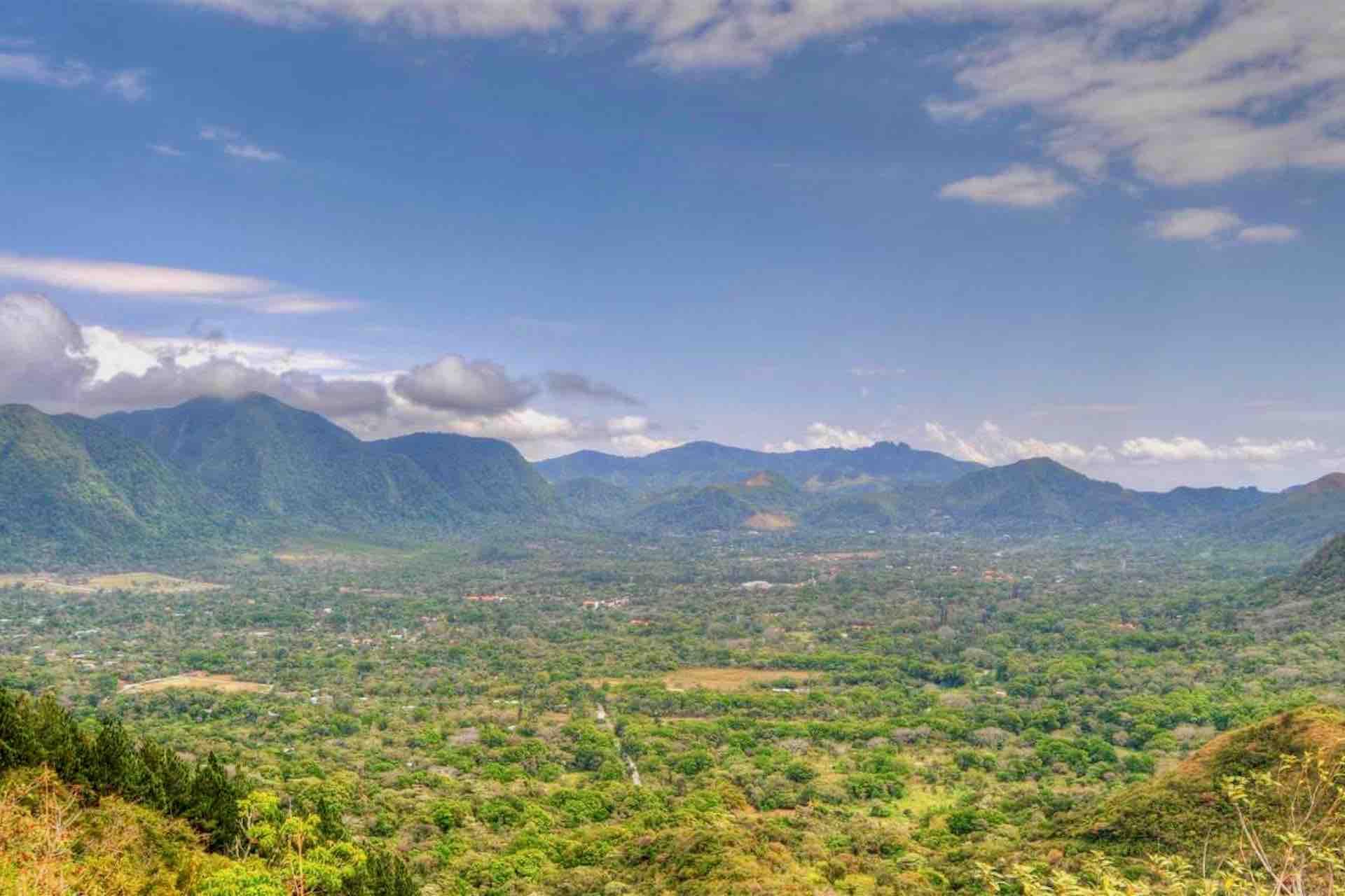 El Valle de Antón Day Trip with Hiking