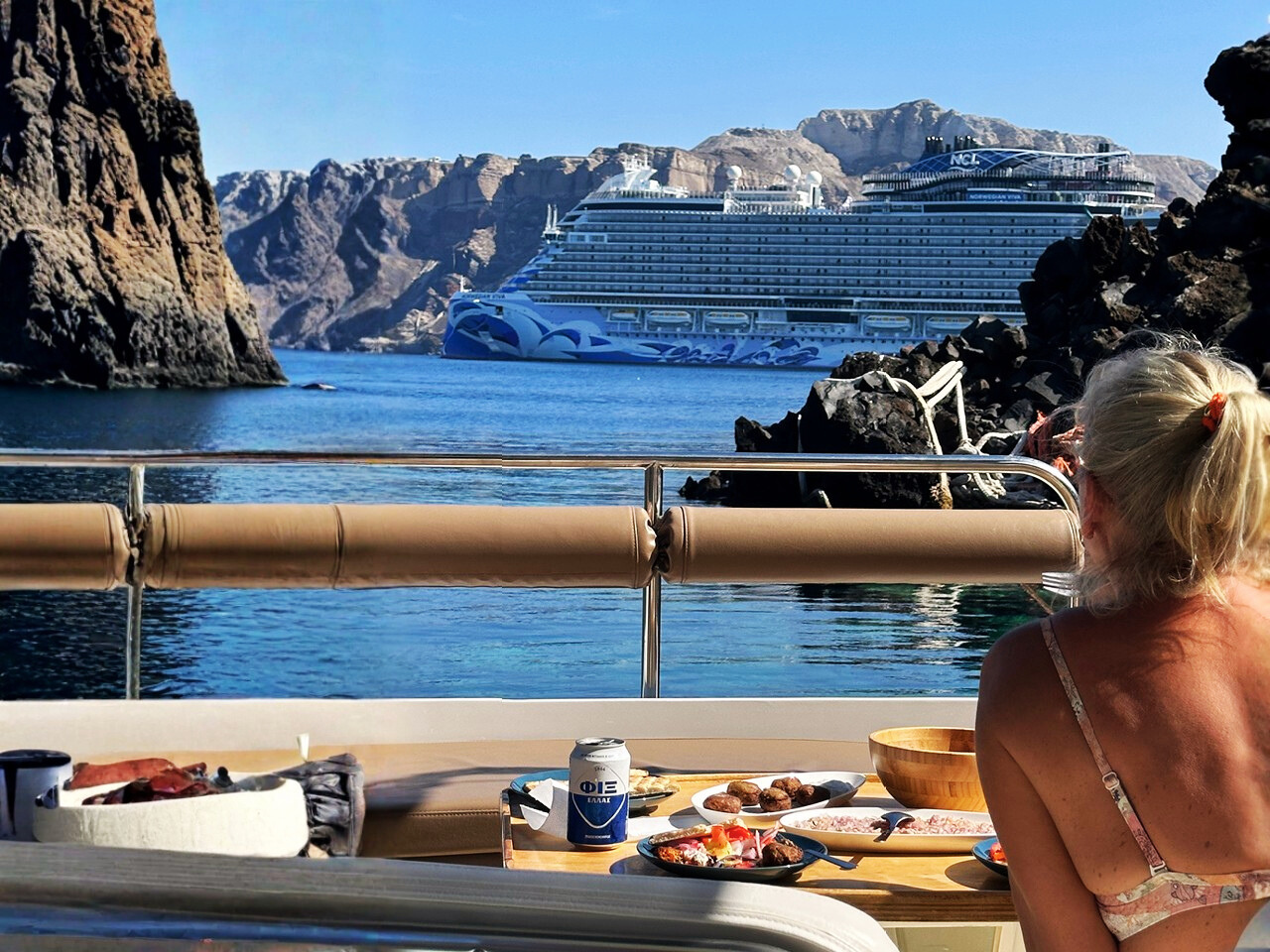 Private Volcanic Cruise with Meal & Swimming