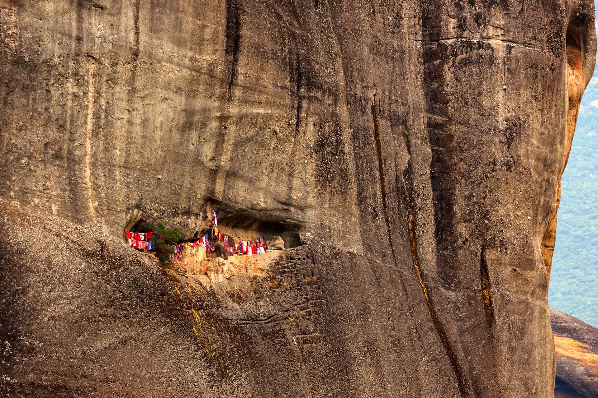 Athens to Meteora: Full-Day Trip with Monastery Visits, Caves & Coastal Stops