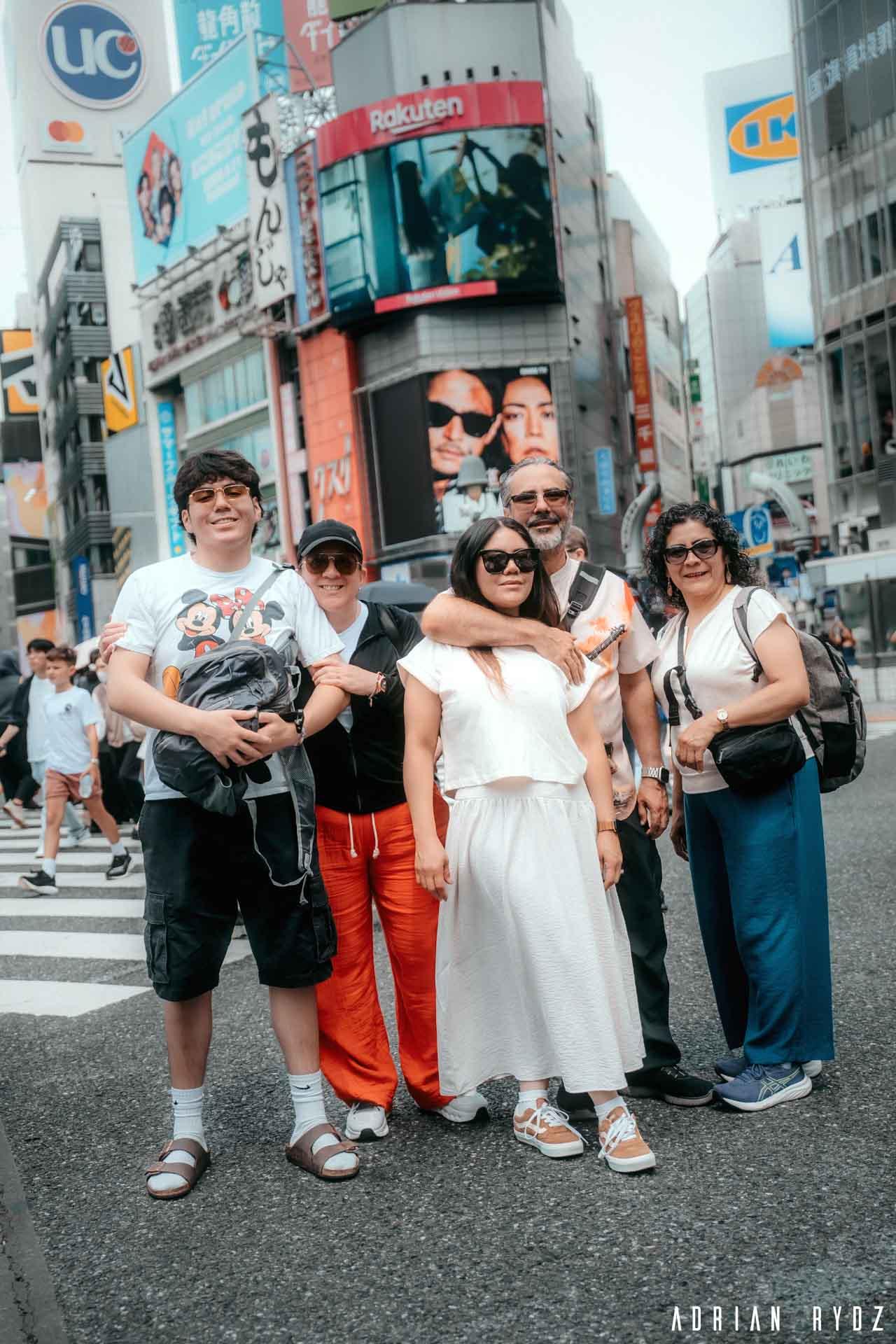couples photoshoot in Tokyo — image 15