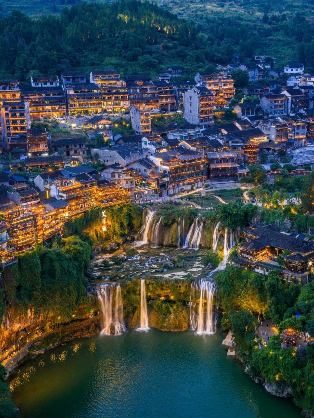 Zhangjiajie 3-Day Summer Escape: Rafting, Glass Bridge & Furong Ancient Town