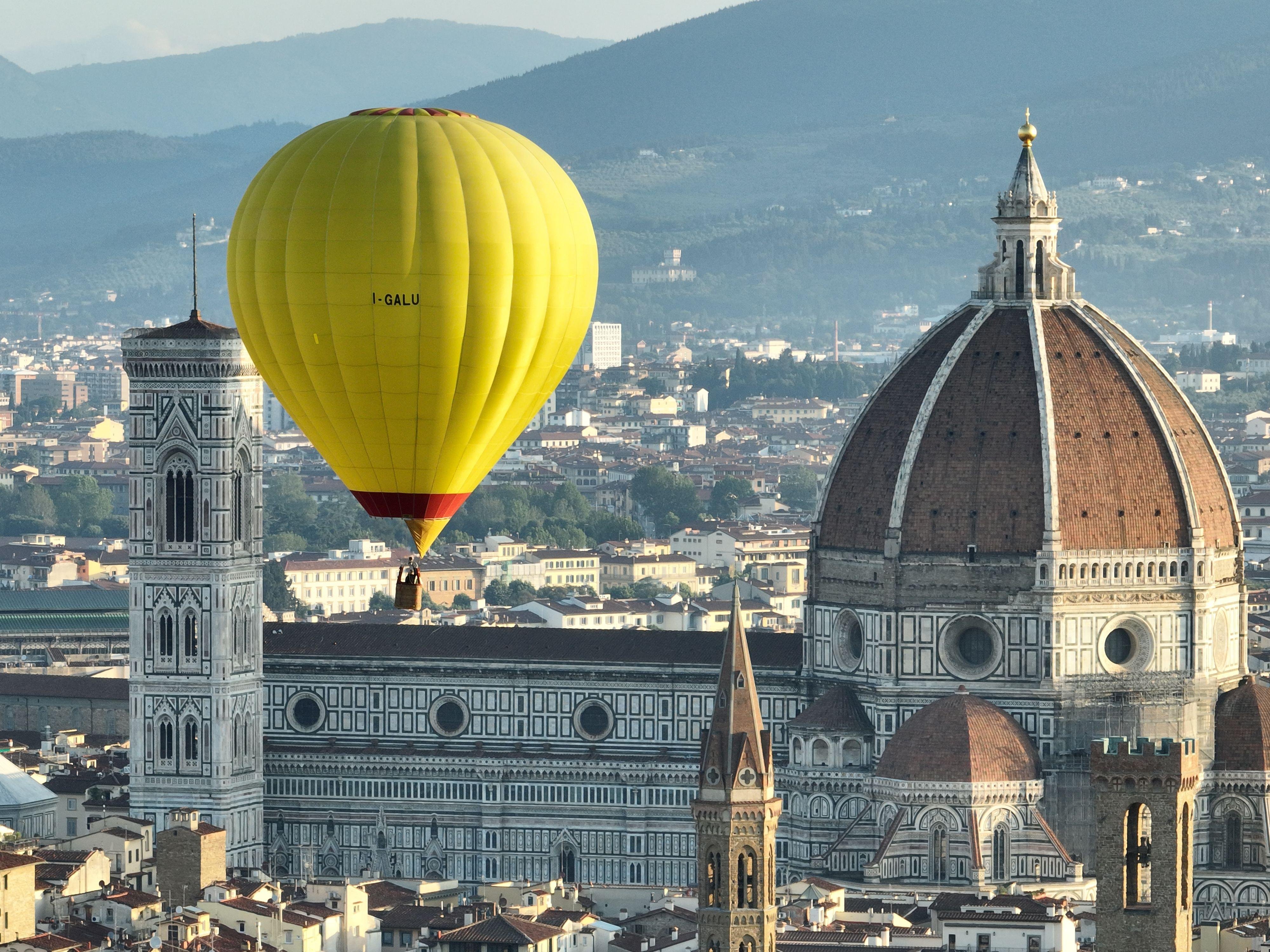 Dawn Hot Air Balloon Flight Over Florence