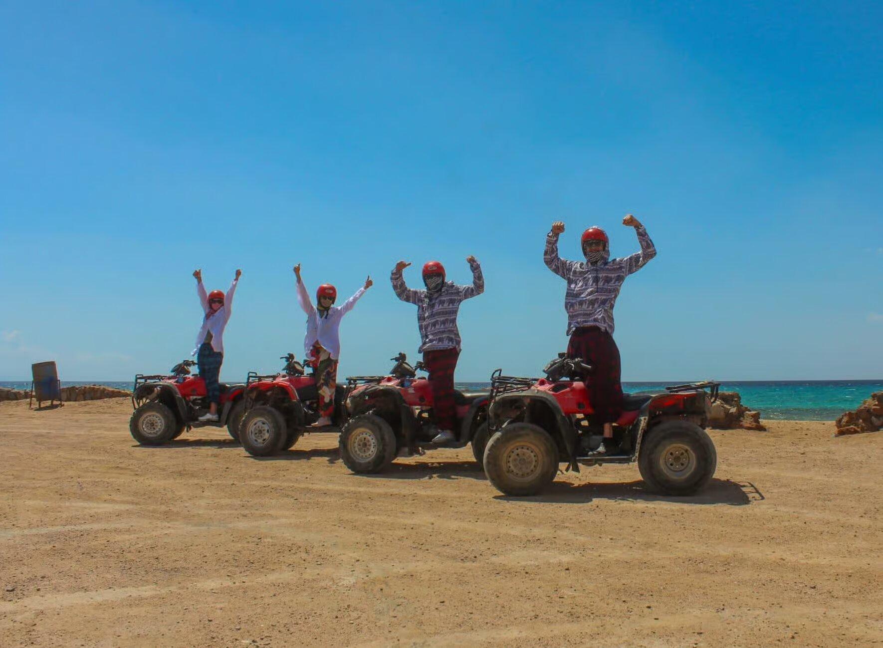 Sharm El-Sheikh: Colored Canyon, Blue Hole & Dahab Jeep Day Trip