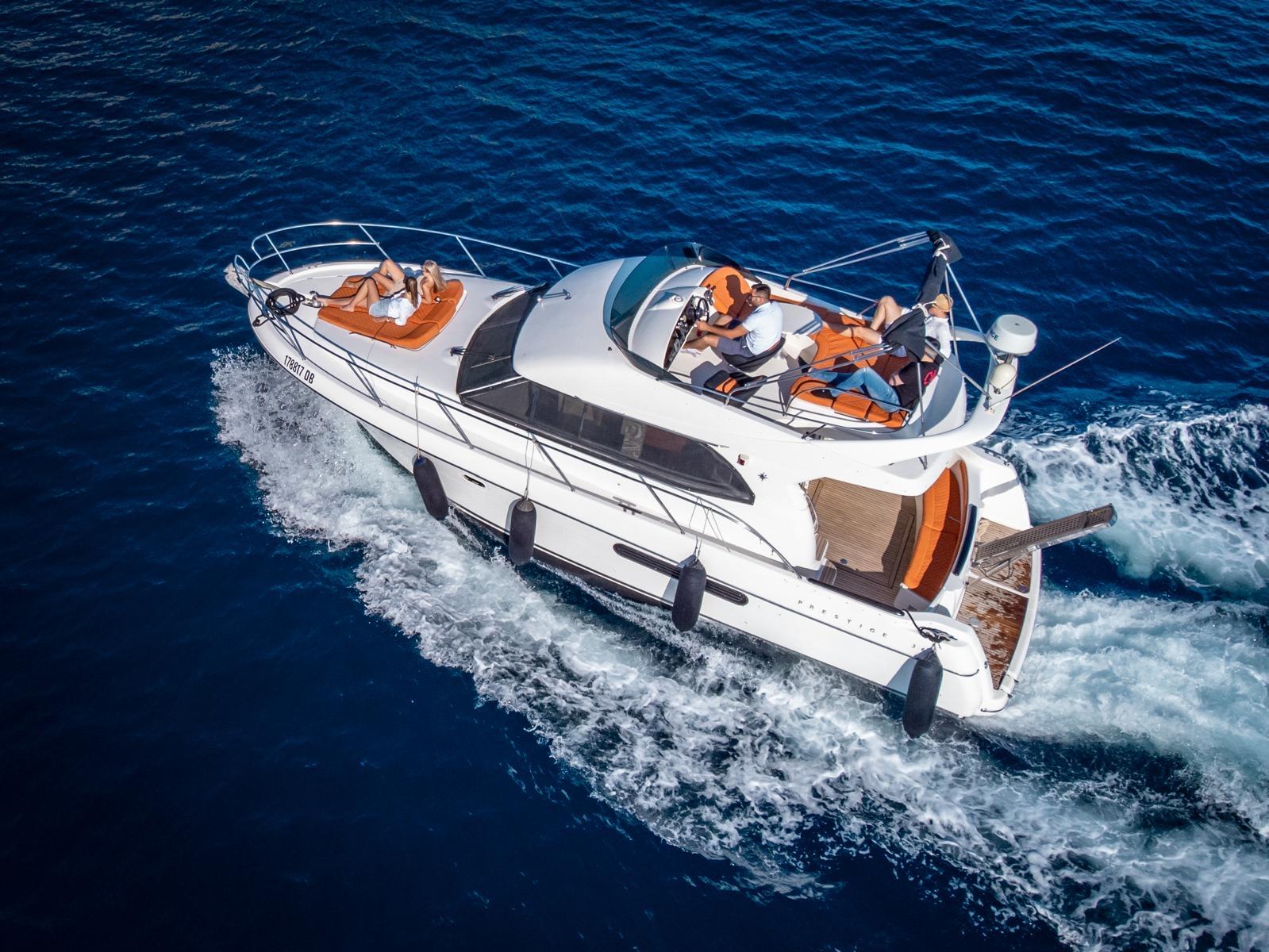 Hidden Caves & Bays Luxury Yacht Tour