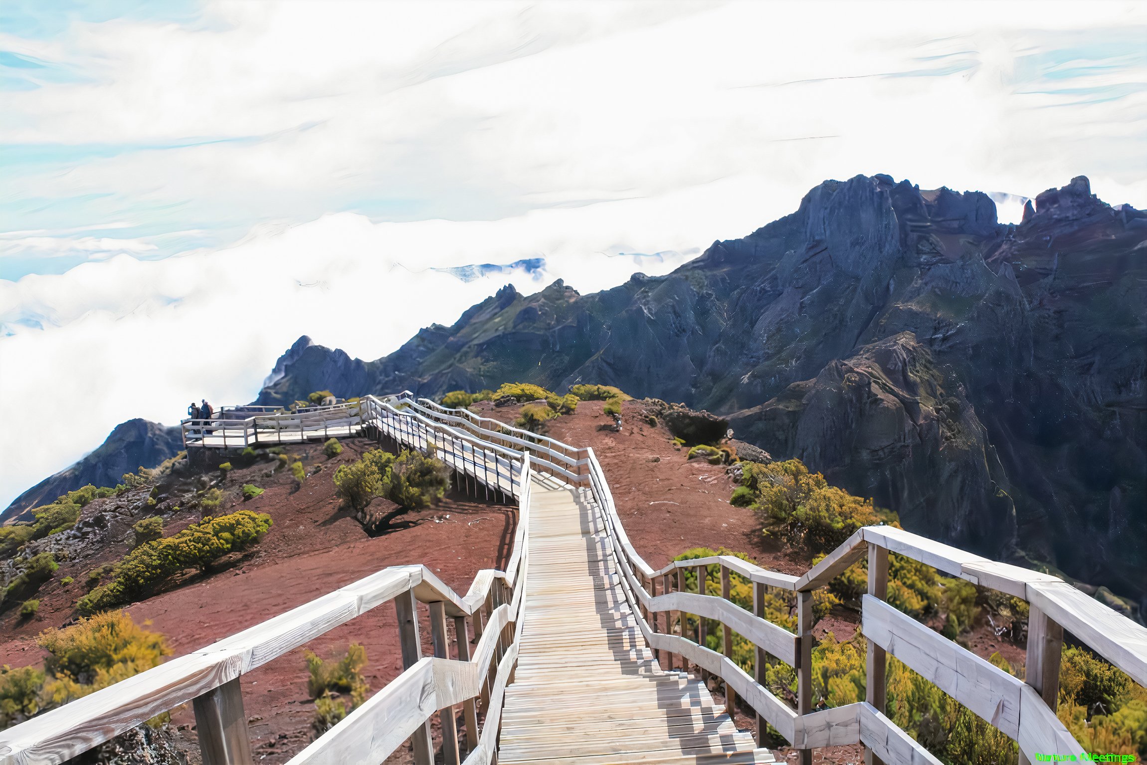 Pico do Arieiro sunrise and PR1 hike to Pico Ruivo, Madeira — image 4