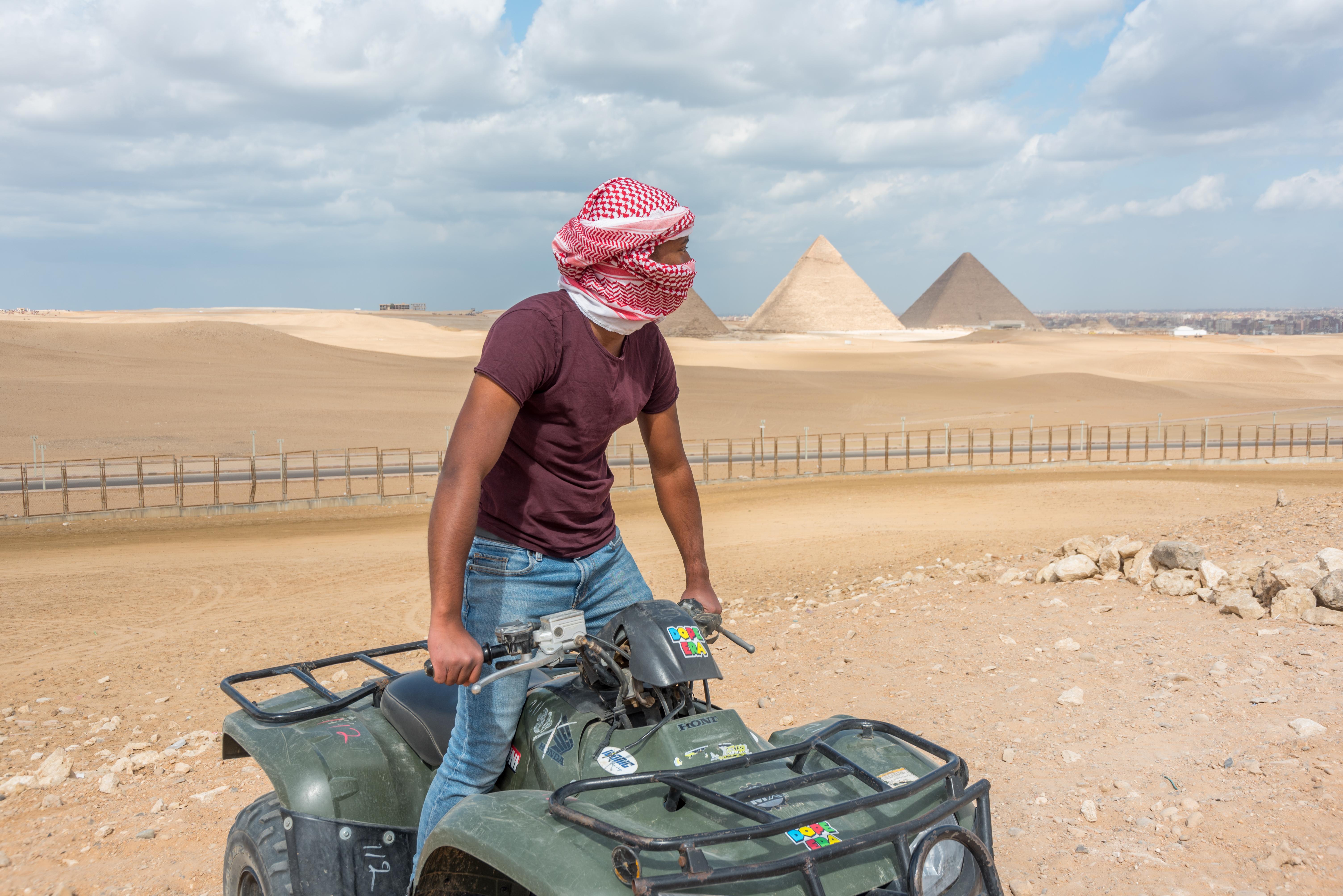 Giza Plateau: Quad Bike Desert Safari & Optional Camel Trek