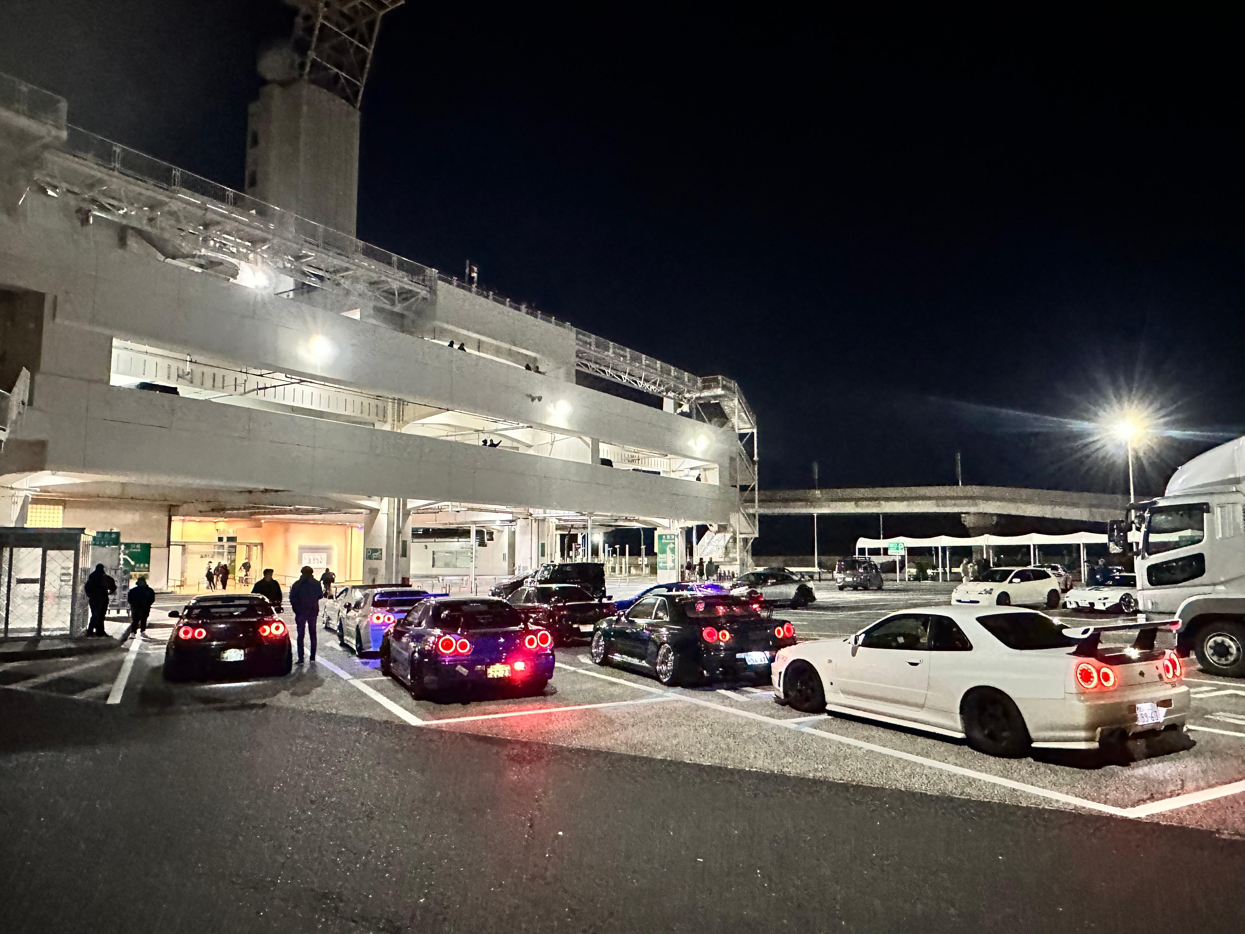 Tokyo: Private JDM Car Tour with Daikoku & Umihotaru PA