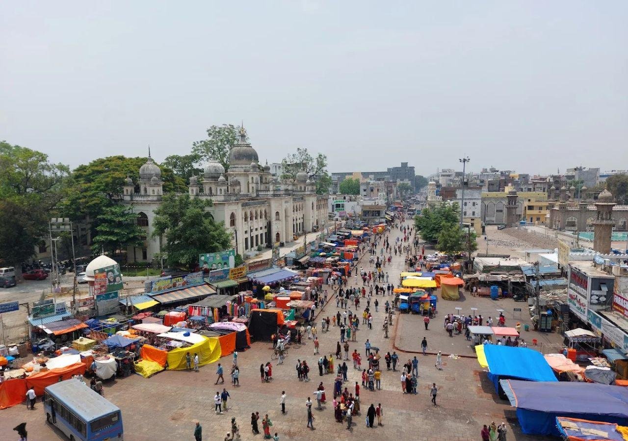 Comprehensive Hyderabad Heritage: Full & Half-Day Private Tour
