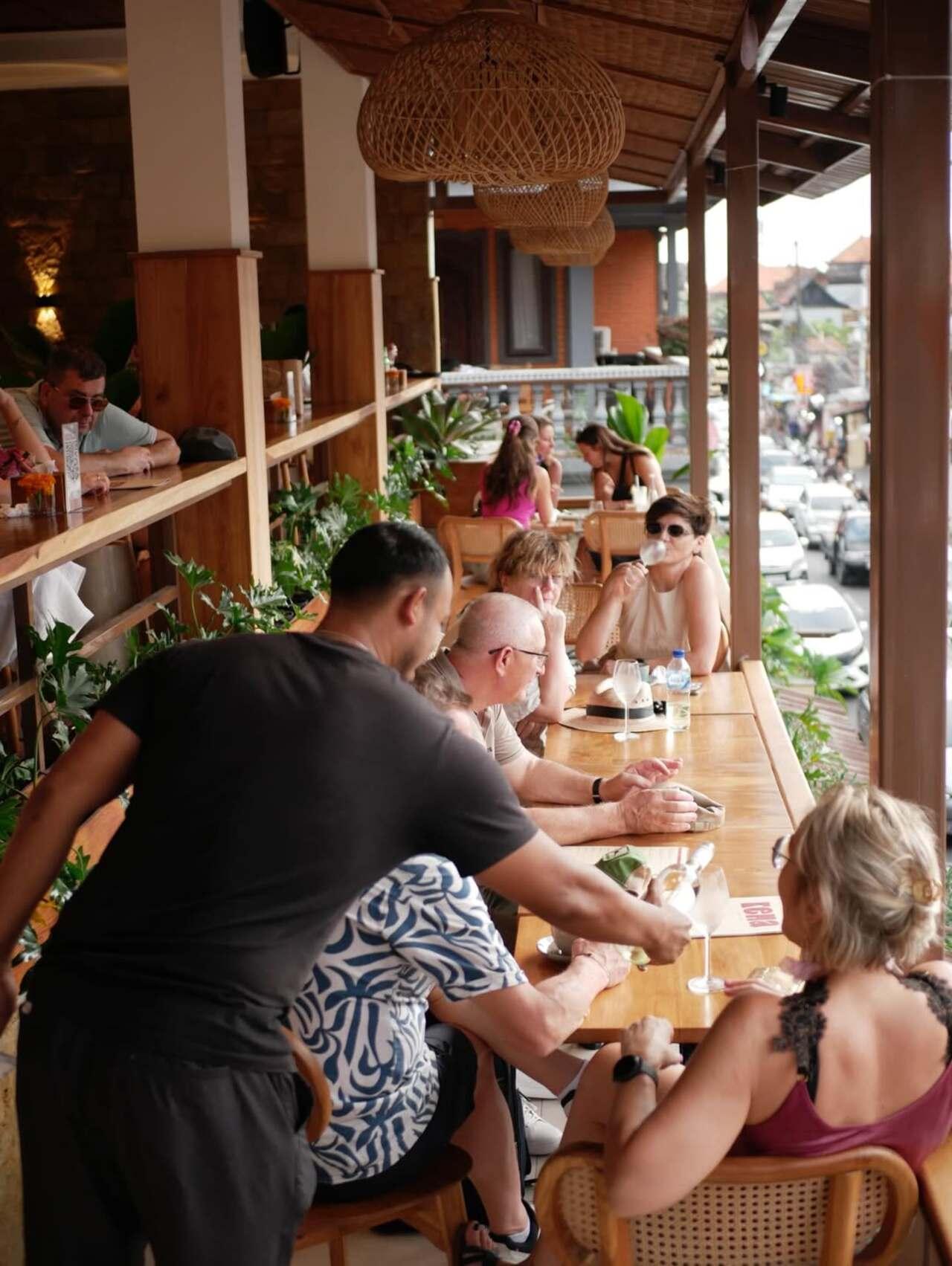 Rena Kitchen & Bar Dining Voucher Near Ubud Palace