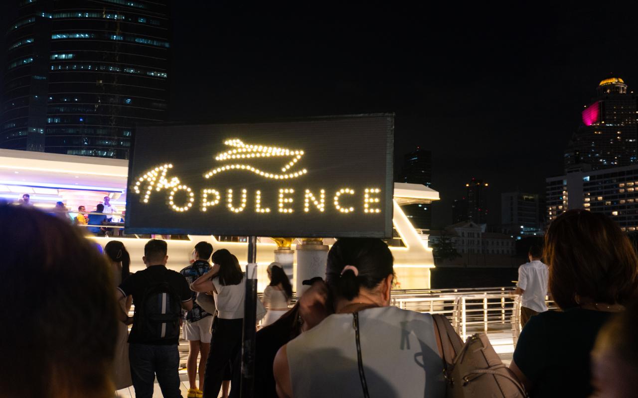 Bangkok Luxury Chao Phraya River Dinner Cruise
