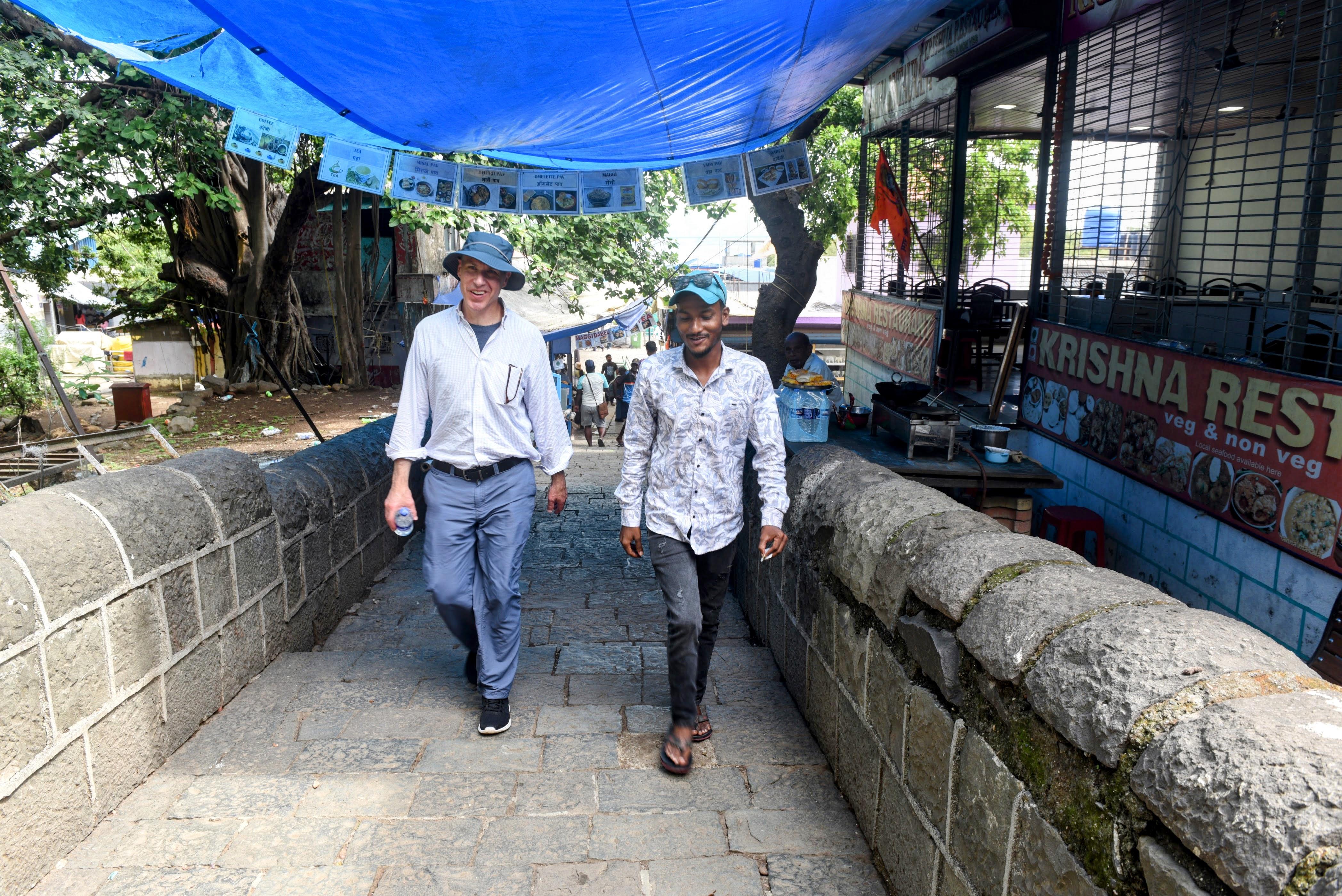 Private Mumbai City Highlights & Elephanta Caves Excursion