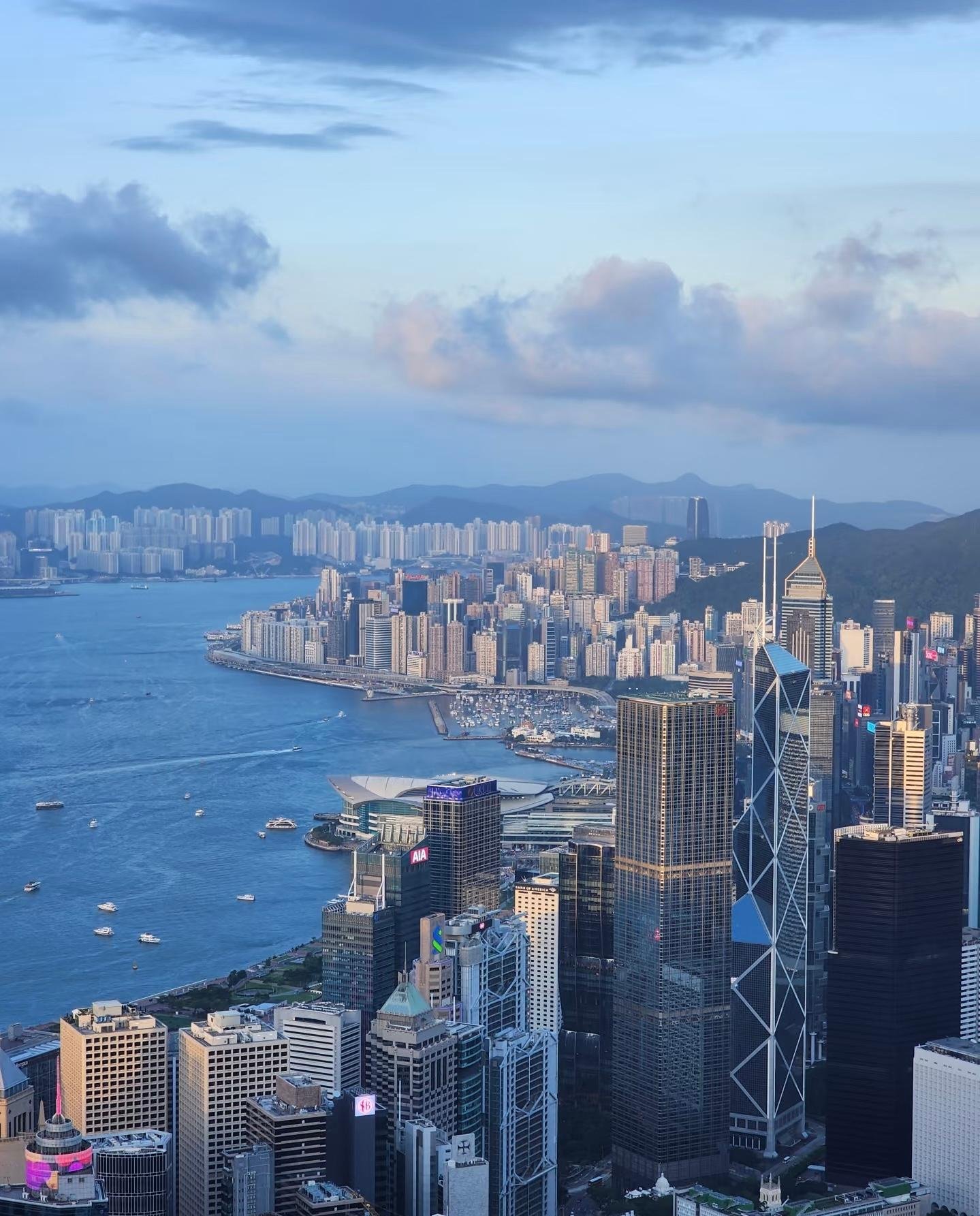 Hong Kong Full-Day Tour from Shenzhen with Peak Tram & Star Ferry