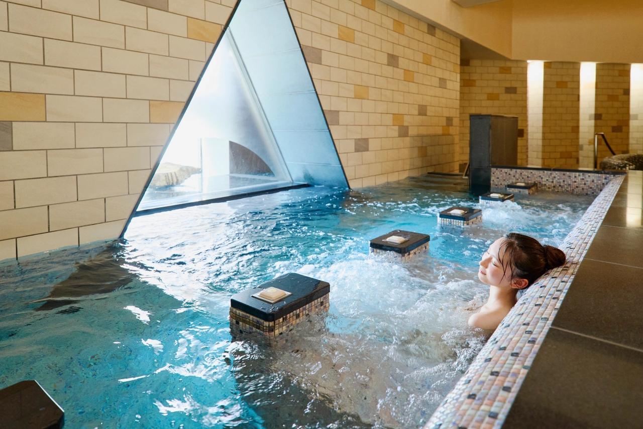 Tokyo: Spa LaQua in Tokyo Dome City Admission Ticket