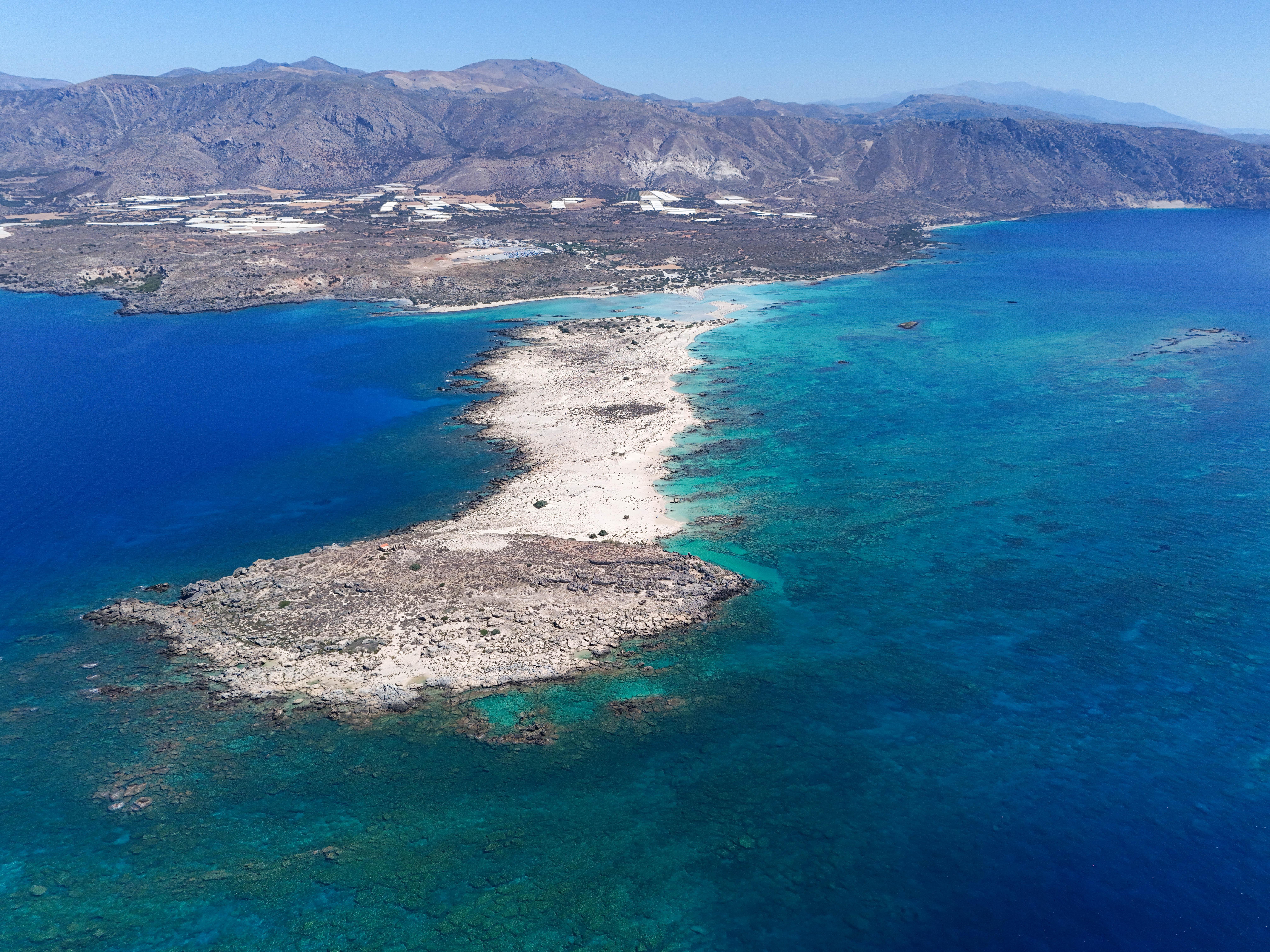 Elafonissi pink sand beach and Balos lagoon tour Crete — shallow turquoise lagoon, Gramvousa Venetian fortress — image 15