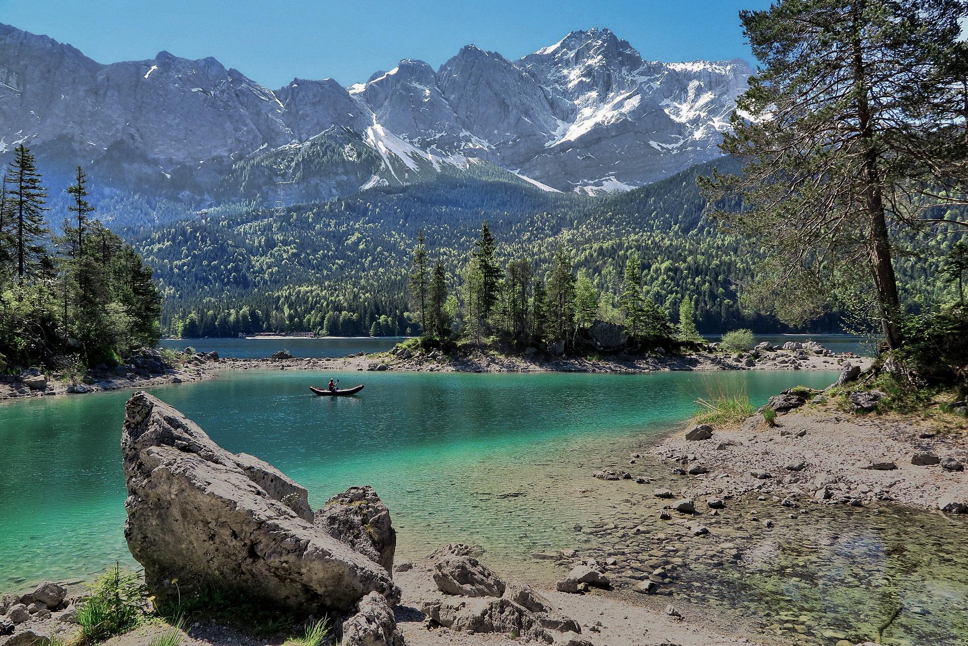 Lake Eibsee Day Trip from Munich