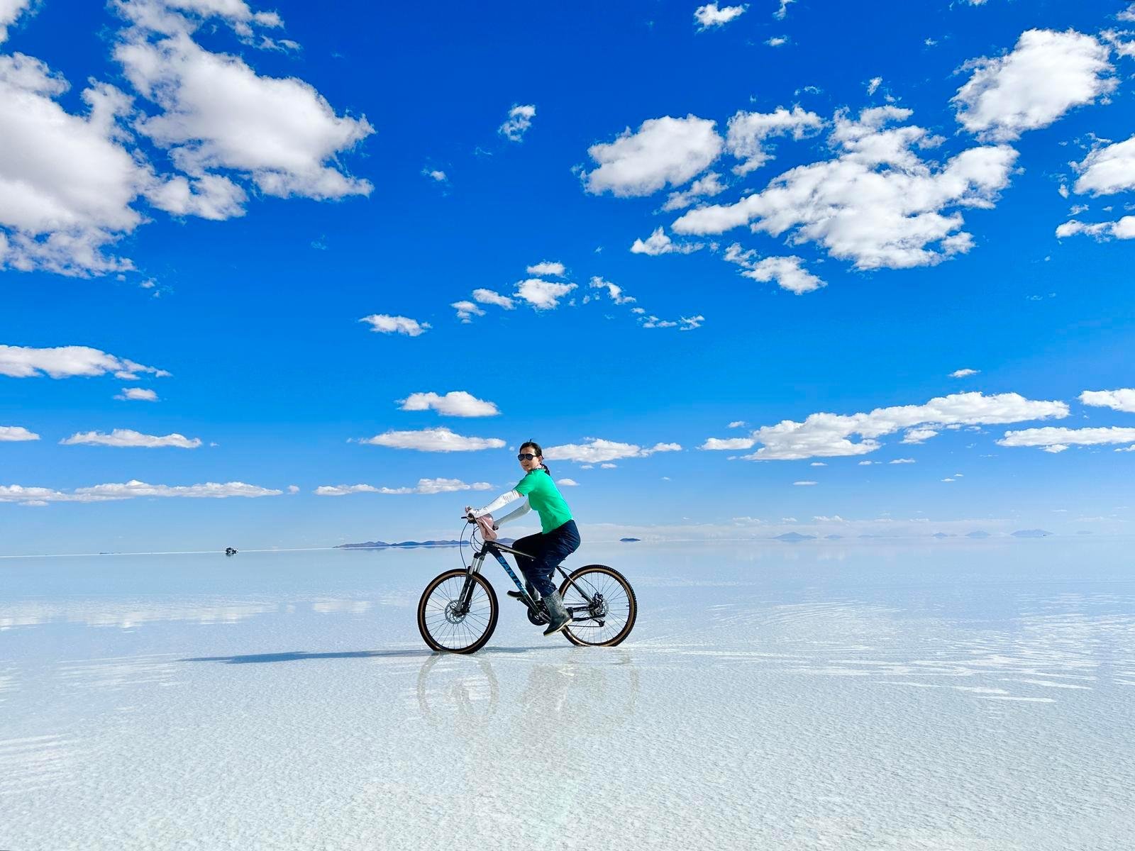 Uyuni Salt Flat Sunset Tour with Incahuasi Island