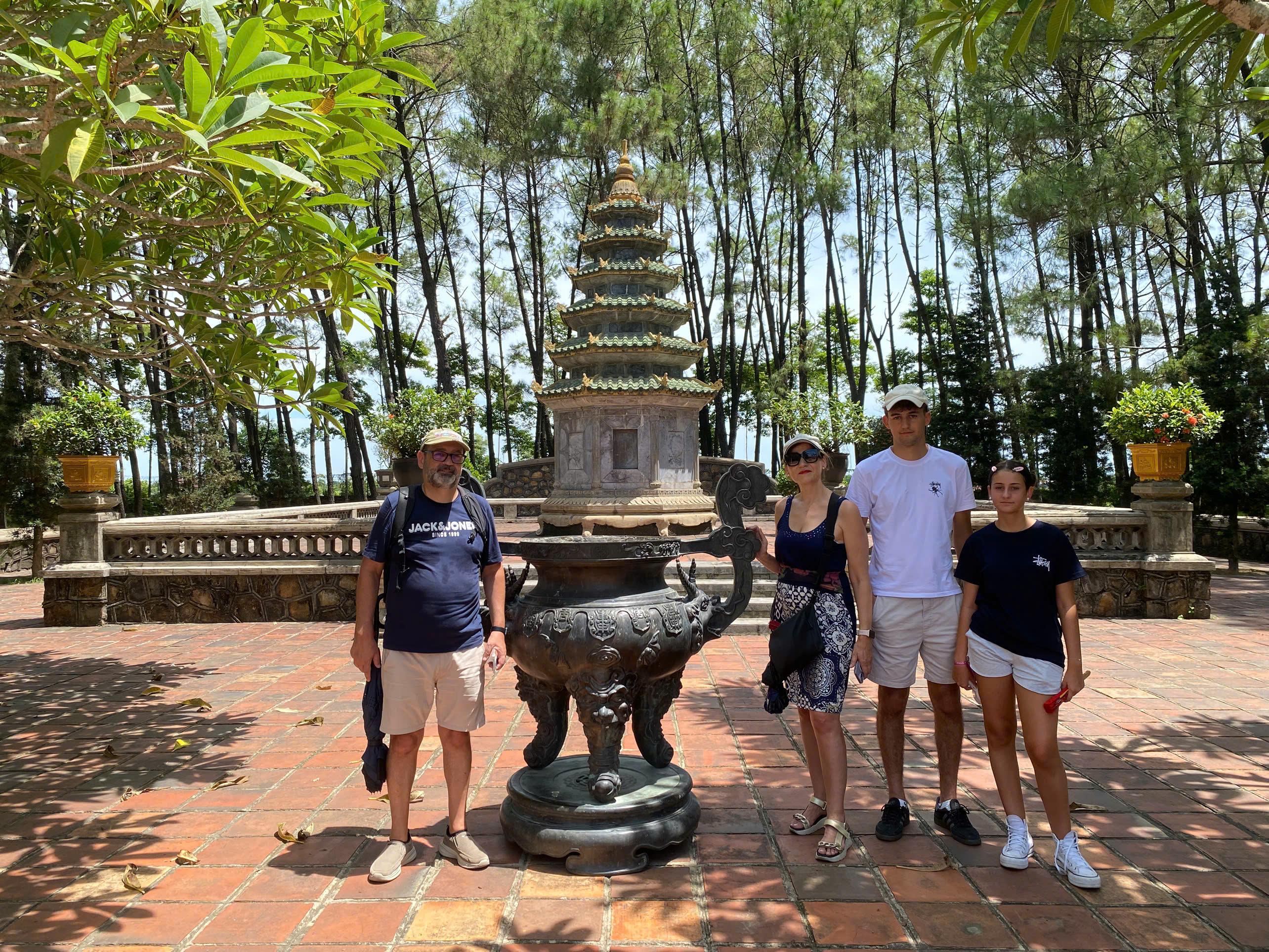 Hue Royal Tombs & Pagoda Private Discovery Tour