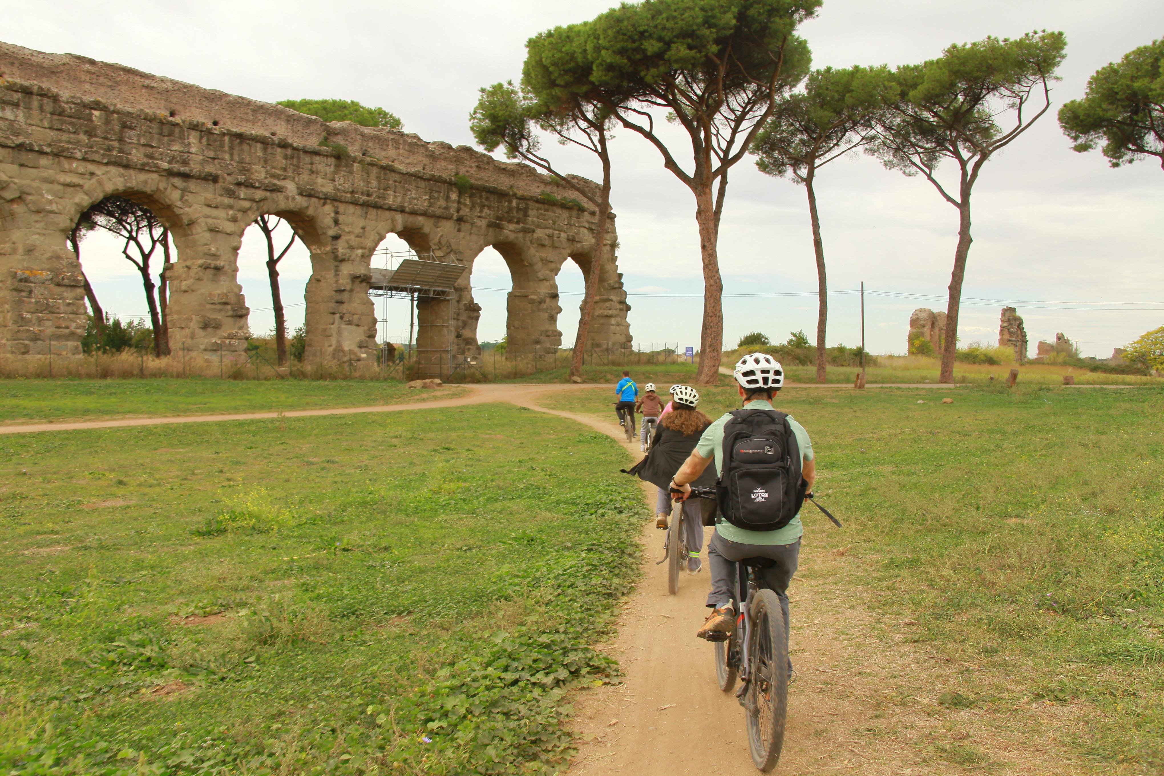 Rome: Appian Way Underground Catacombs Bike Tour with Lunch - 2026 (Verified Reviews)