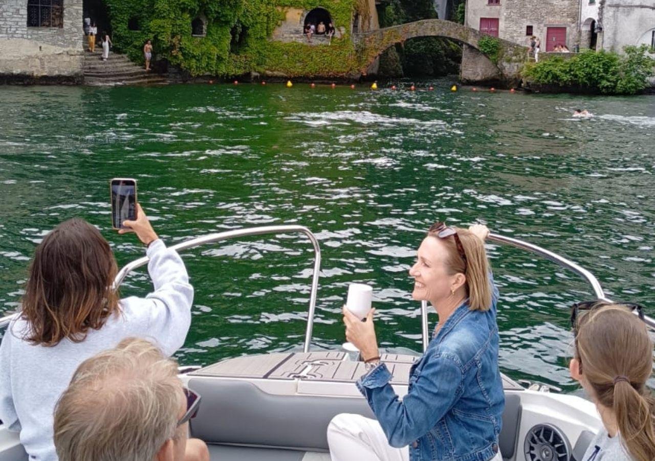 Lake Como: 2h Small-Group Boat Tour with Prosecco & Villas - 2026 (Verified Reviews)