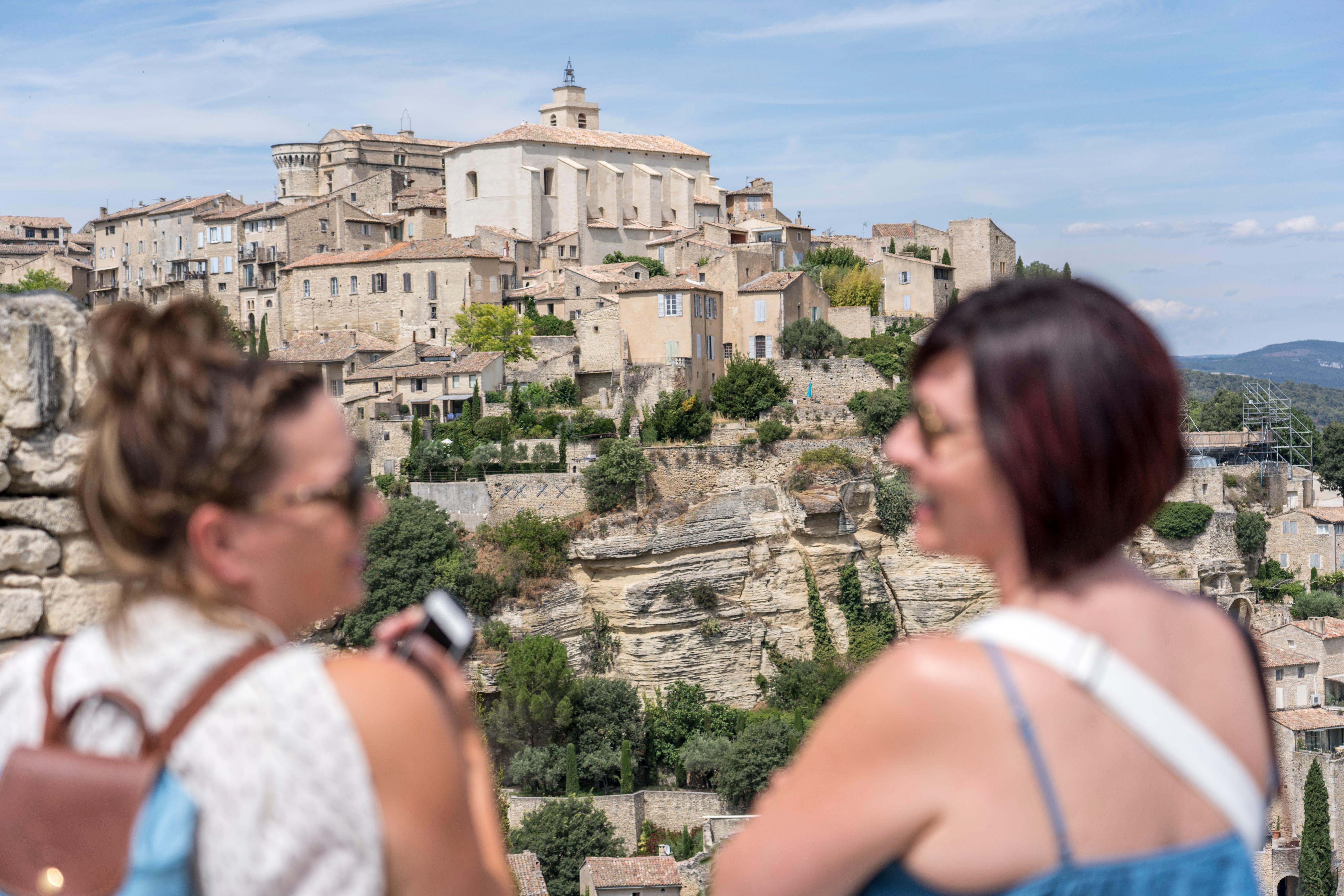 Luberon Villages Half-Day Trip from Avignon