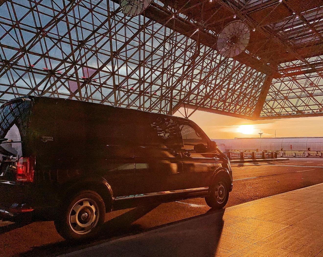 Private TPE Airport Transfer to Taipei City