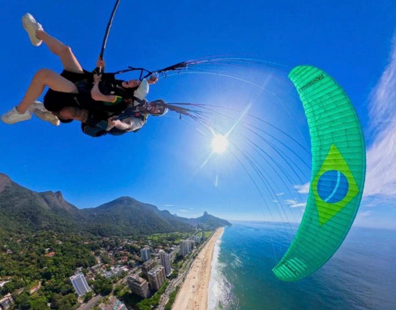 Rio de Janeiro Tandem Paragliding Flight with Media