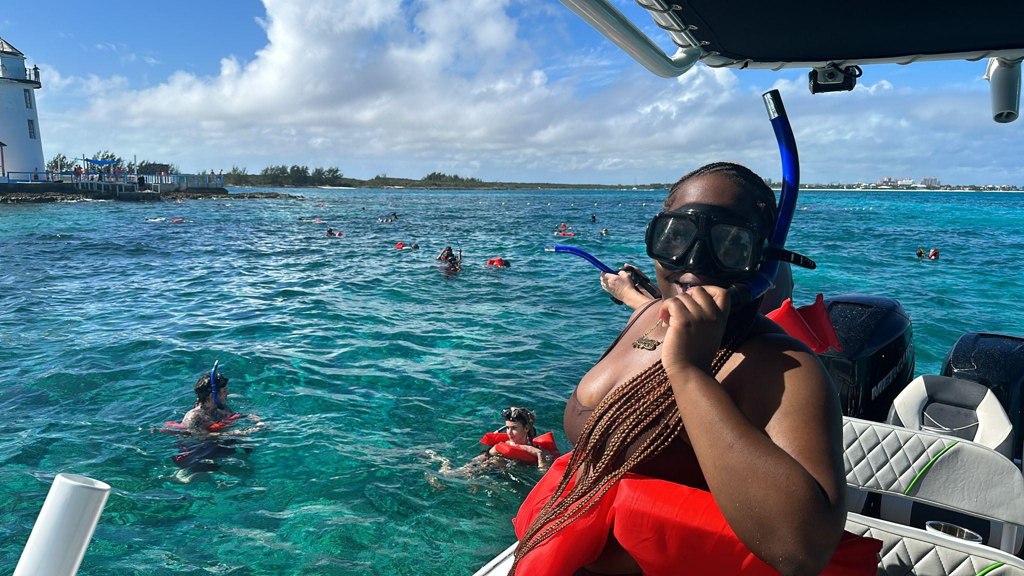 Nassau 3-Island Speedboat Adventure: Pigs, Turtles & Snorkeling