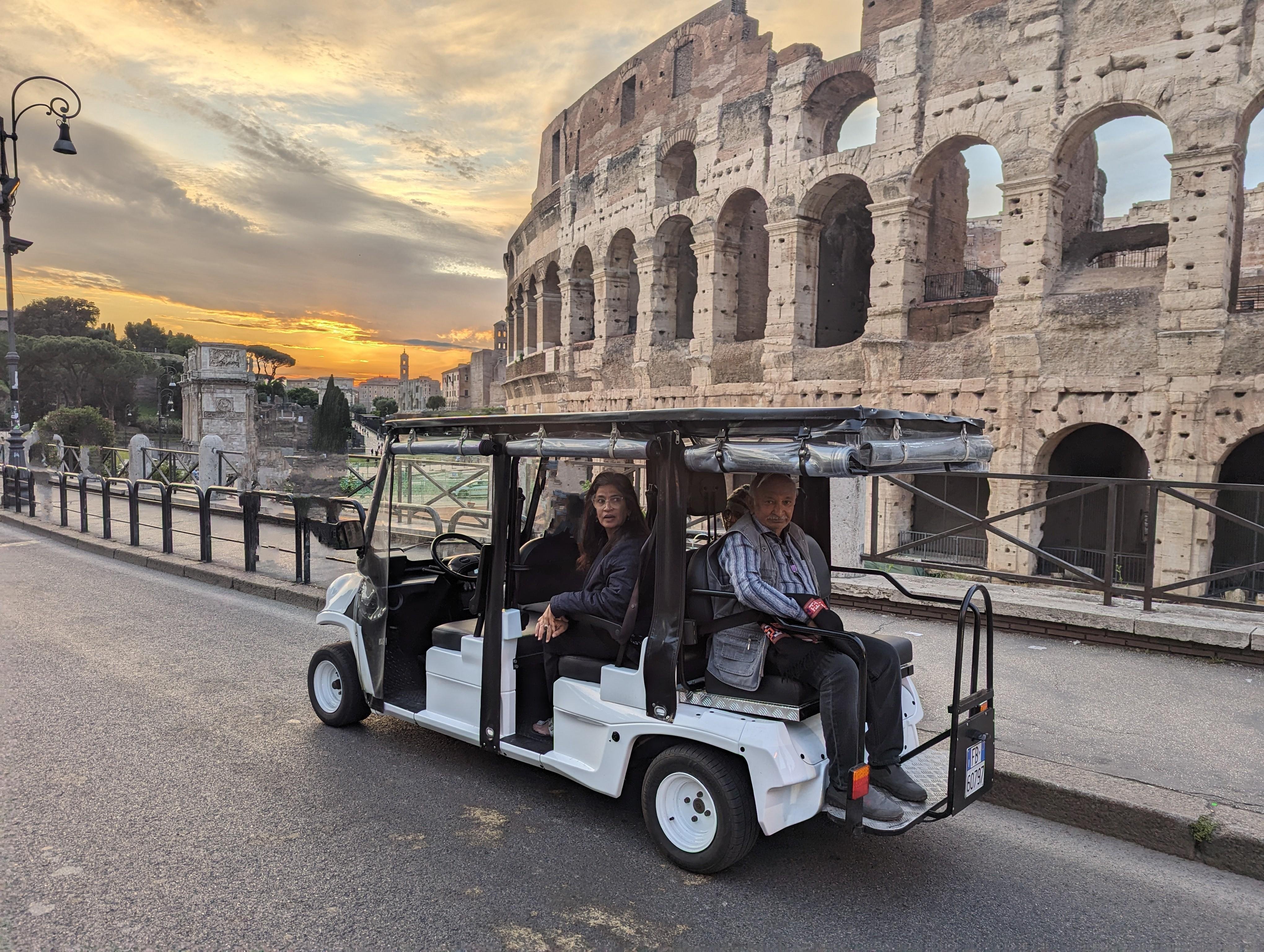 Rome Private Golf Cart Sightseeing Tour with Hotel Pickup