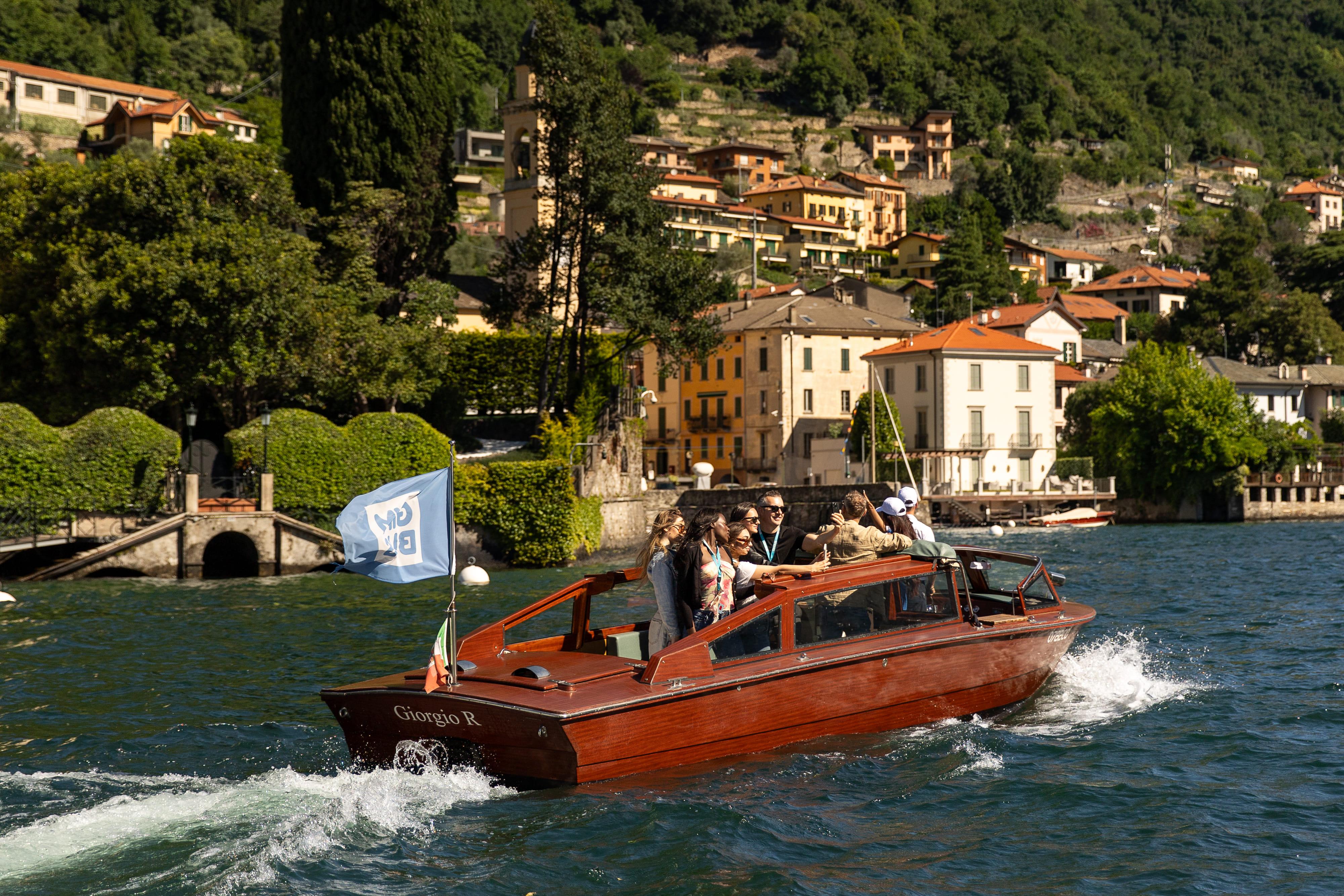 Lake Como: Premium Shared Boat Tour - 2026 (Verified Reviews)