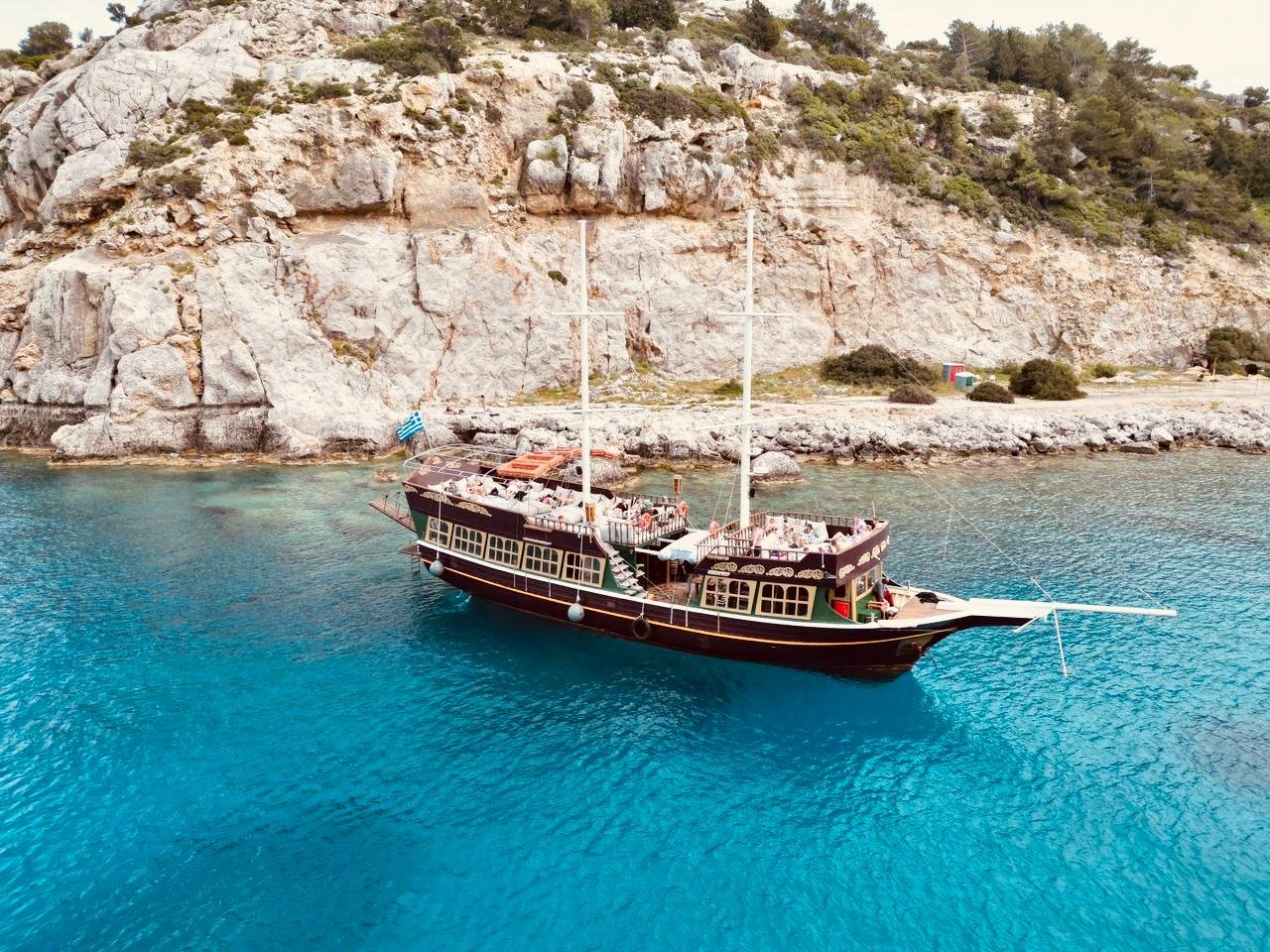 Rhodes All-Inclusive Day Cruise: BBQ, Snorkeling & Open Bar