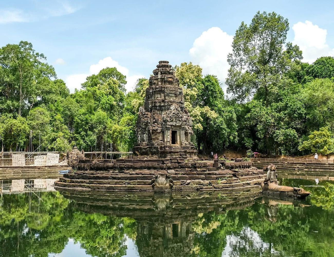 Siem Reap: Grand Circuit Temple Tour (Morning or Sunset)