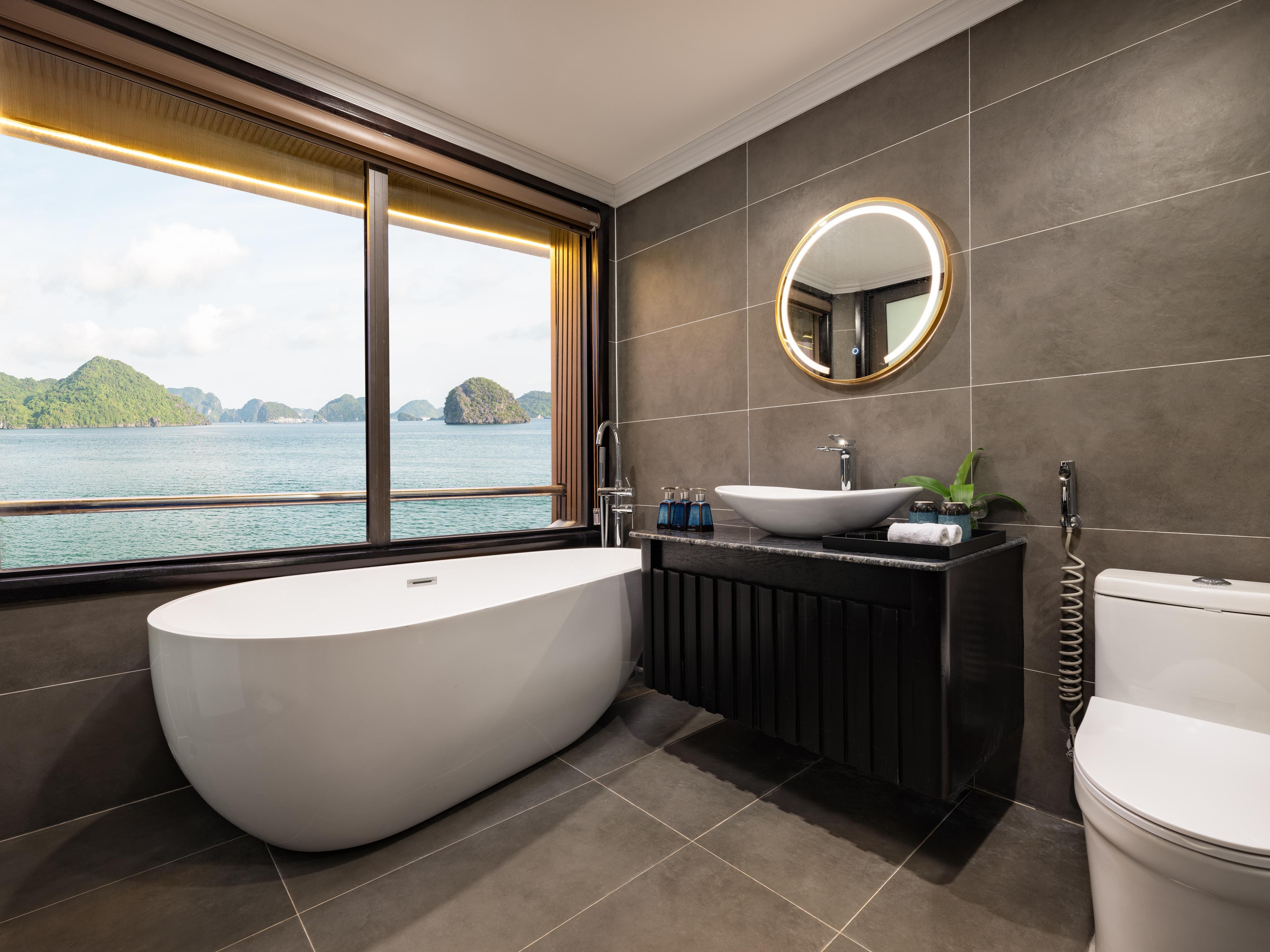 Ha Long & Lan Ha Bay 2-Day 5-Star Cruise with Free Transfer