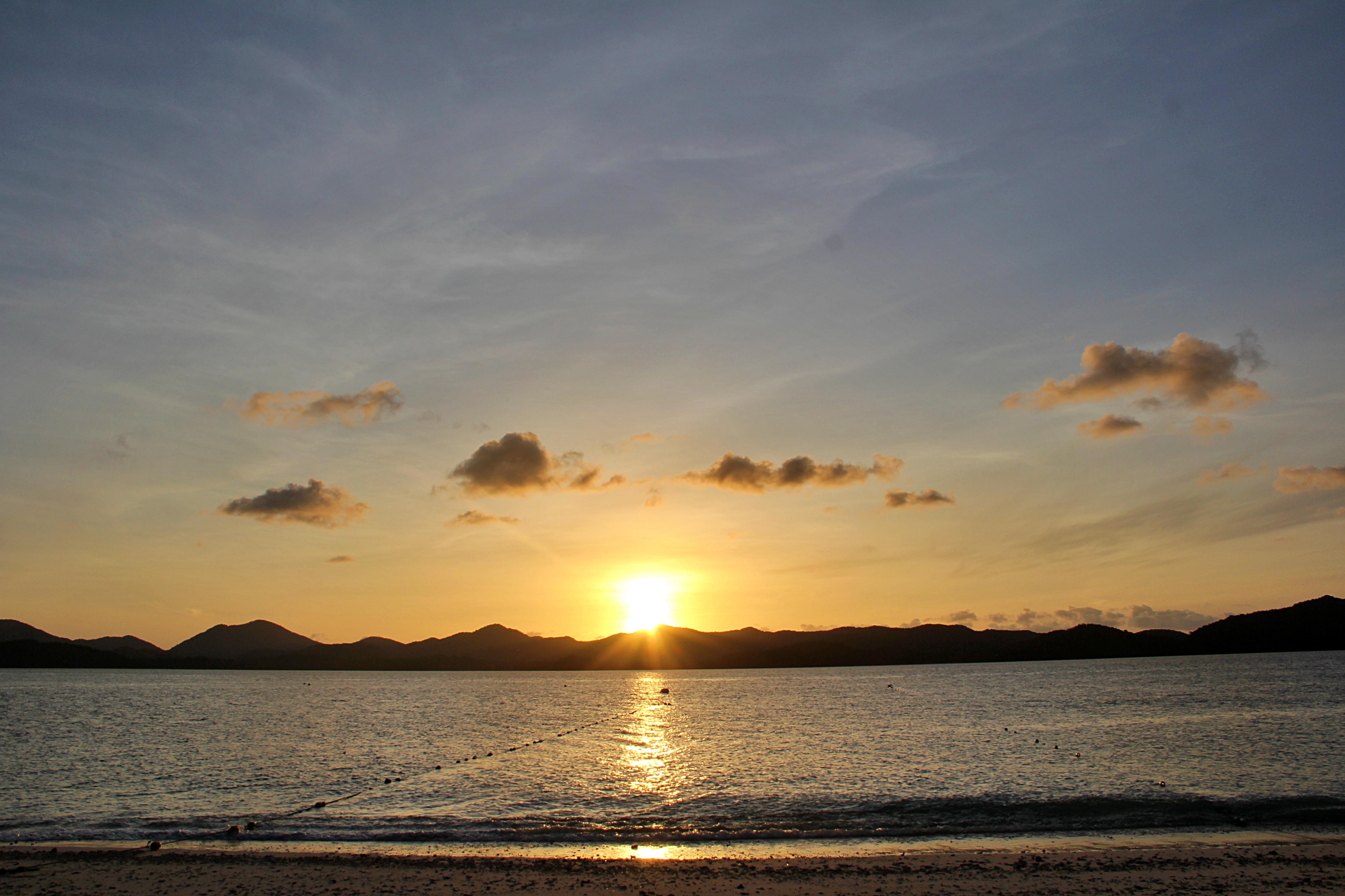 Early-Bird Phi Phi Islands Sunrise Speedboat Tour