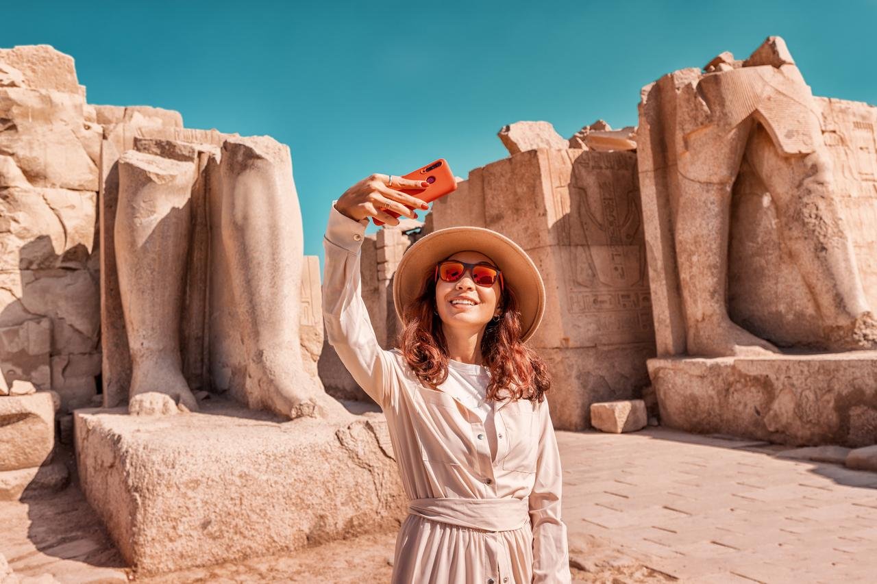 From Hurghada: Luxor Day Trip by big bus & Tutankhamun Tomb