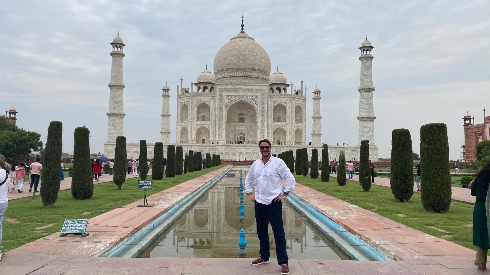 Delhi to Taj Mahal Sunrise Private Tour with Skip-the-Line Entry