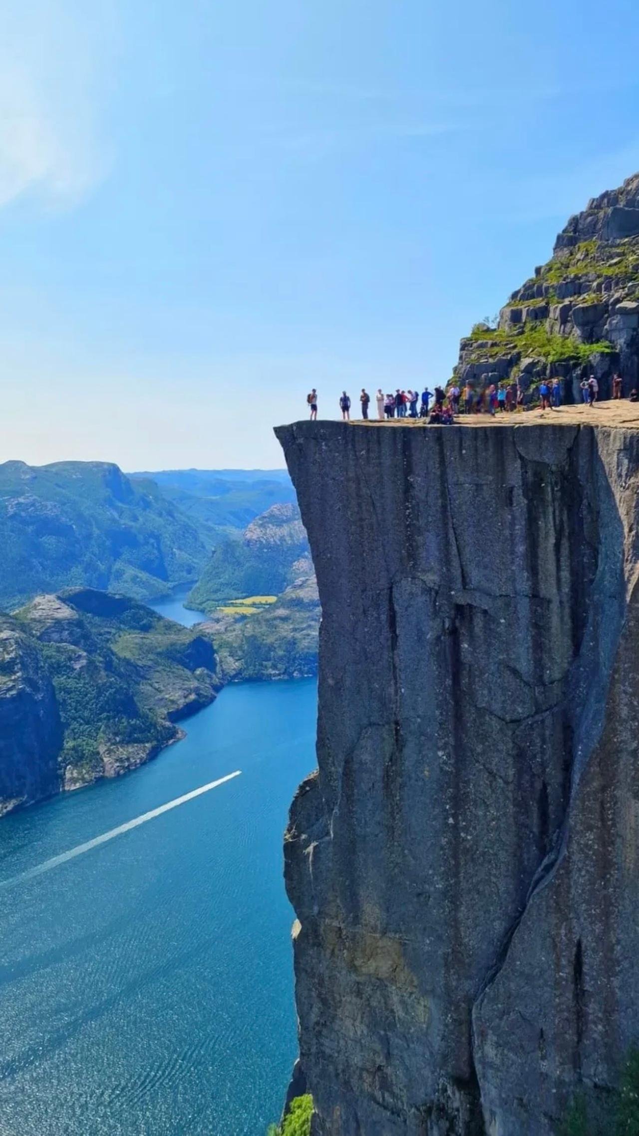 Bergen to Pulpit Rock & Stavanger Day Trip