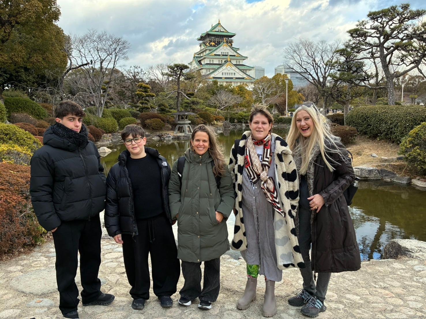 Osaka: Guided Walking Tour with a Native Expert – Top Sights