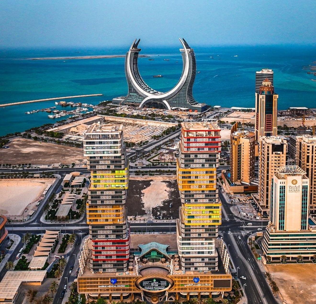Doha: Guided City Highlights Tour with Transfers