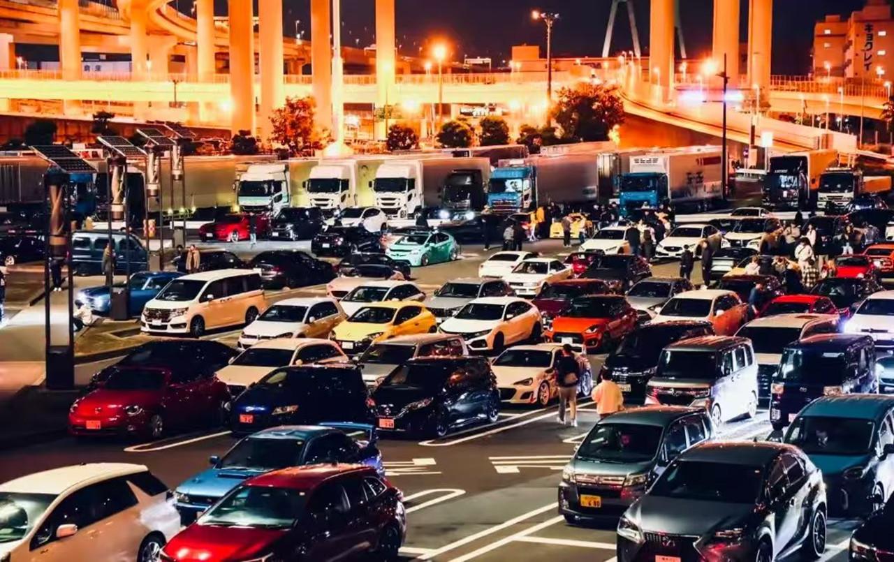 Tokyo: Night Drive to Daikoku PA, Umihotaru & C1 Loop