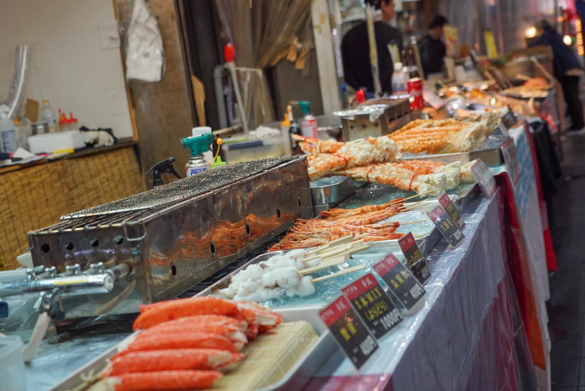 Osaka Kuromon Market & Street Food Guided Walking Tour