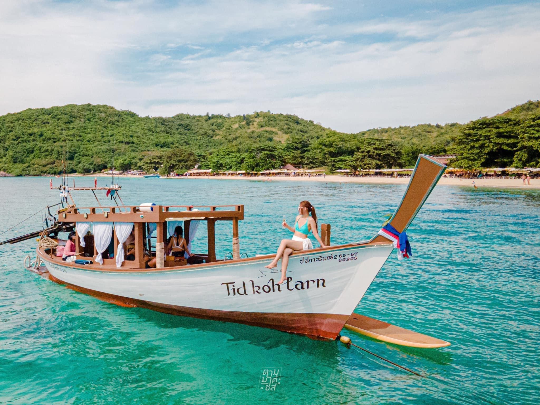 Private Wooden Boat Charter to Koh Sak with Seafood Feast