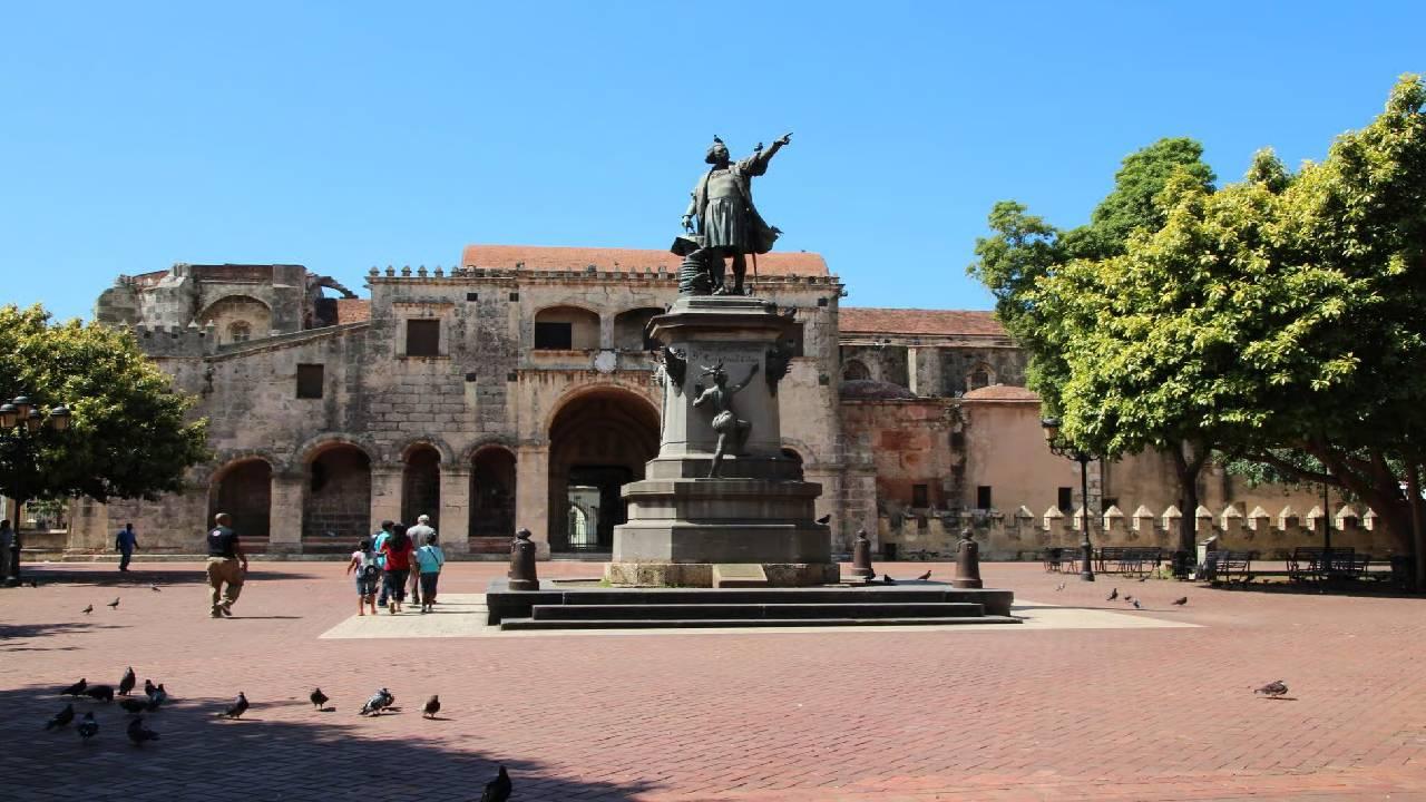 Santo Domingo Historical Day Trip from Punta Cana with Lunch