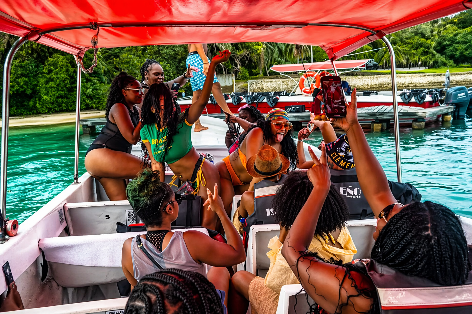 Cartagena Ultimate Island Party Cruise to Cholón