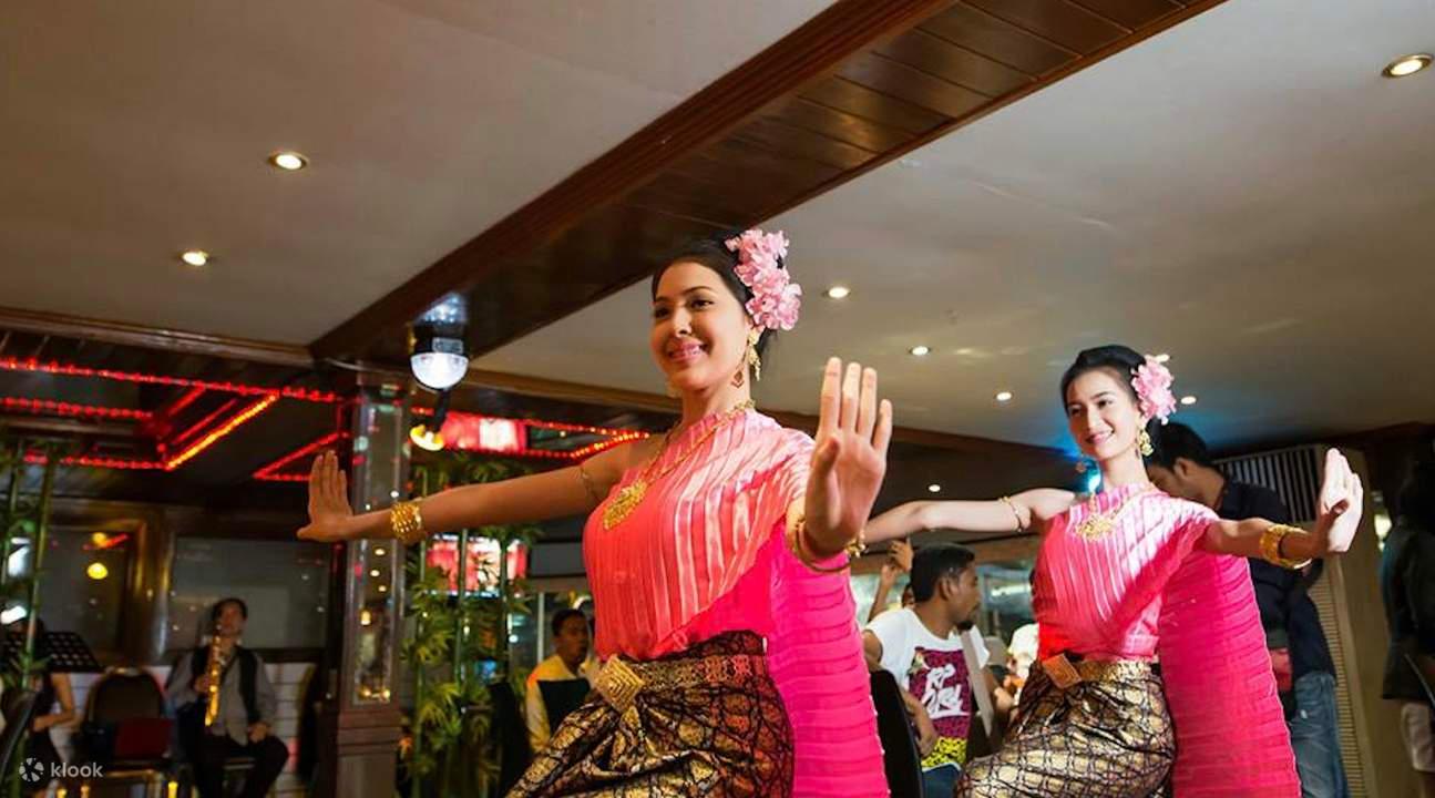 Bangkok Chao Phraya River Dinner Cruise with Unlimited Beer